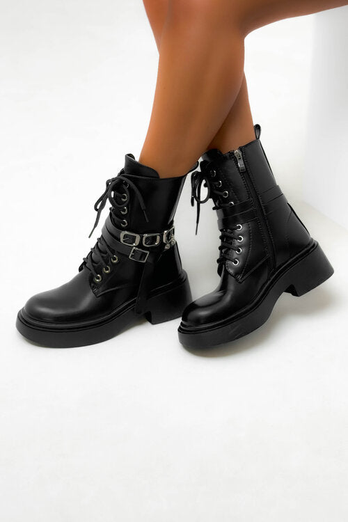 Bottines à Lacets Sangles