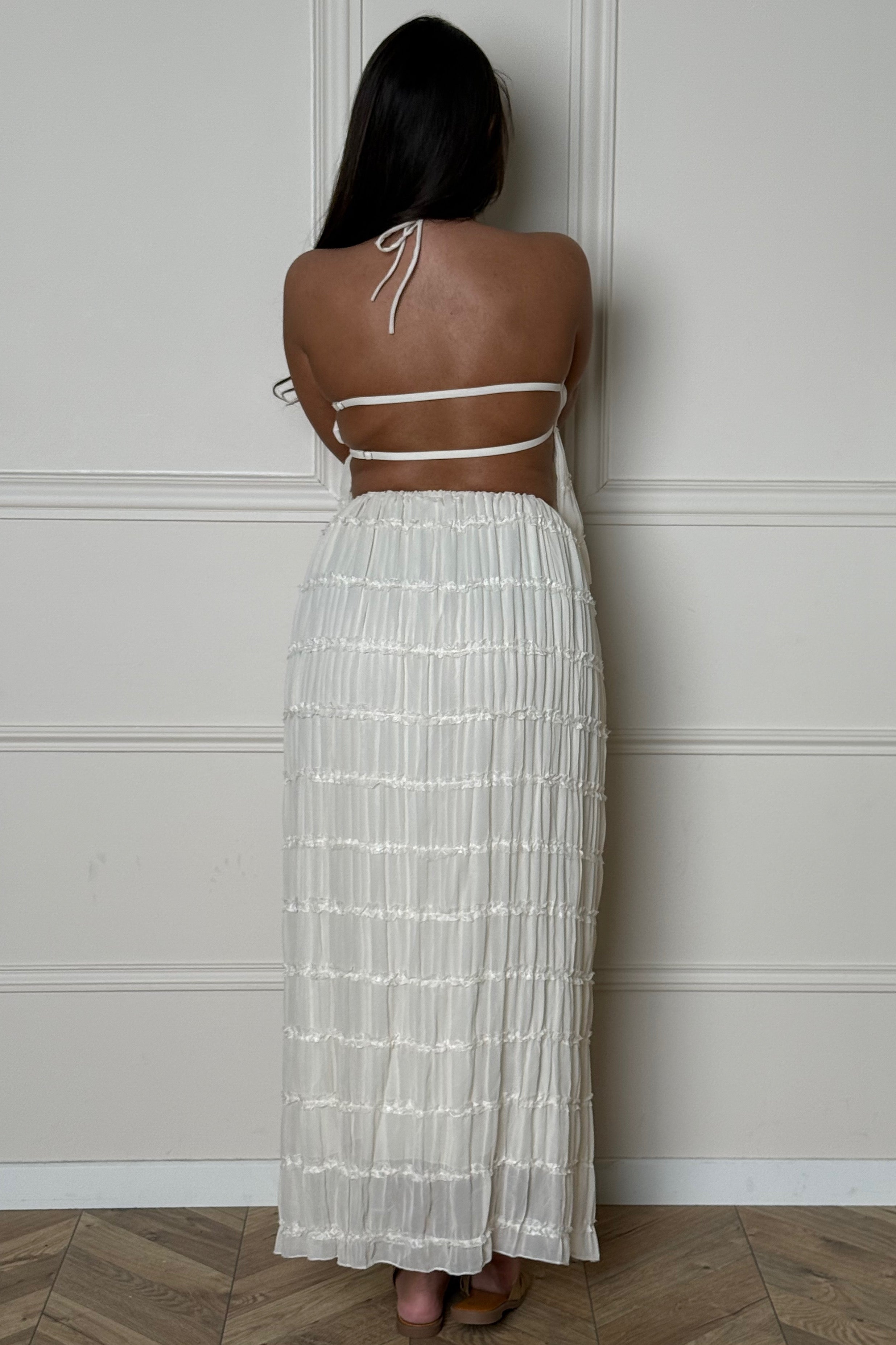Détail dos nu ensemble BLOOSHOP - Sophistication et féminité sublimées
