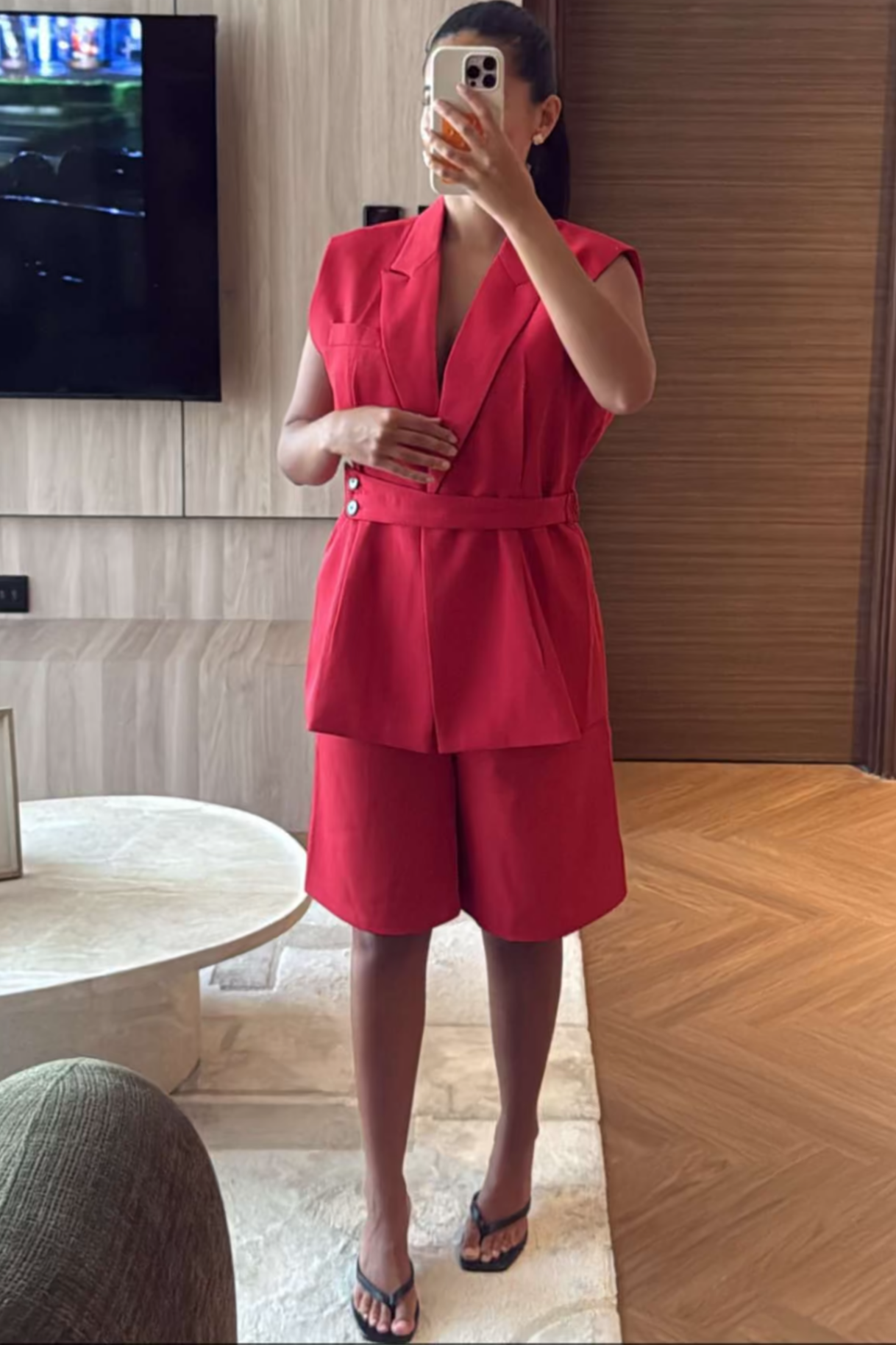 Blazer Sans Manches Ceinturé Rouge Femme