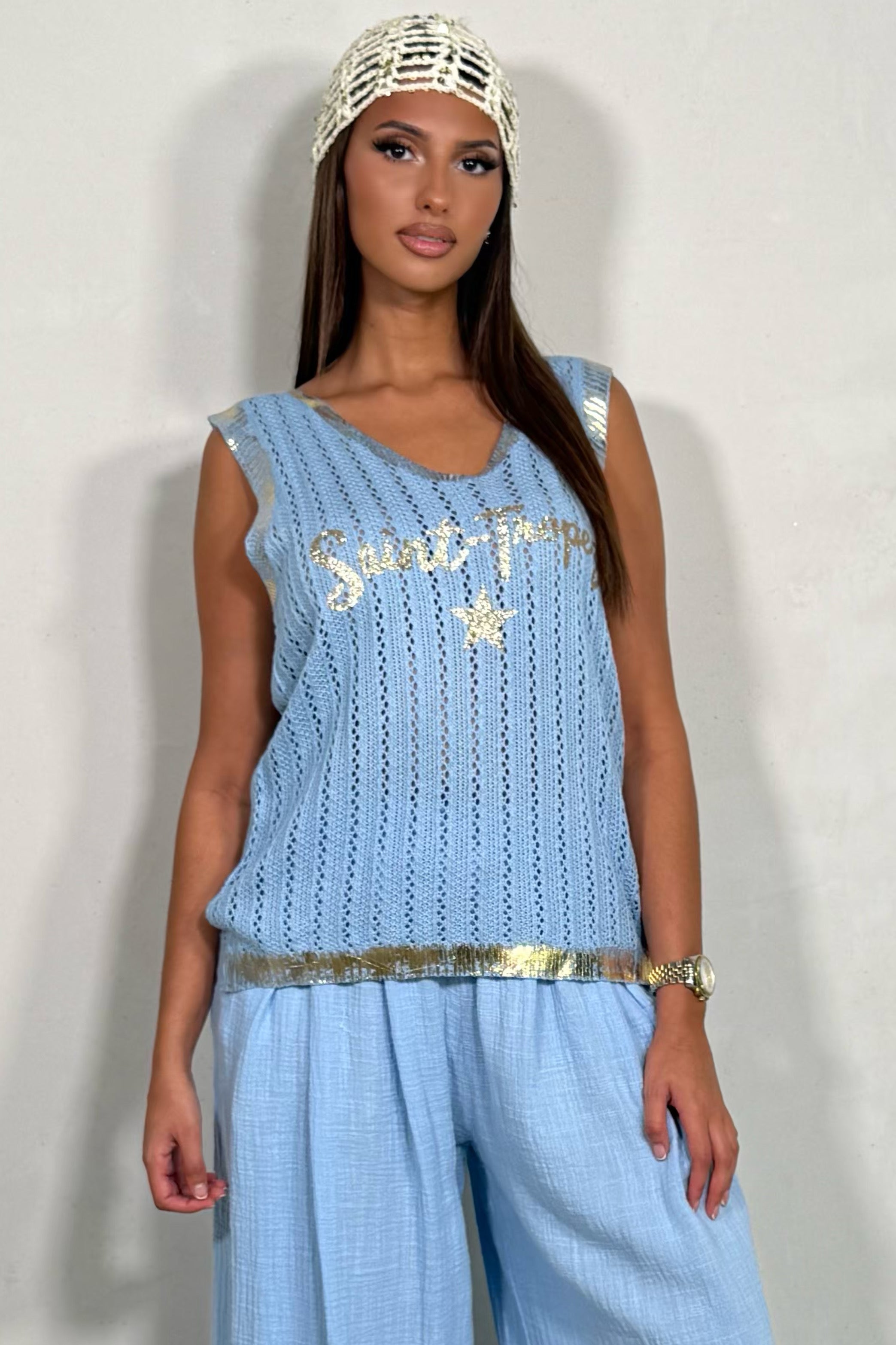 Débardeur Maille Femme Inscription Saint-Tropez avec Bordures Dorées