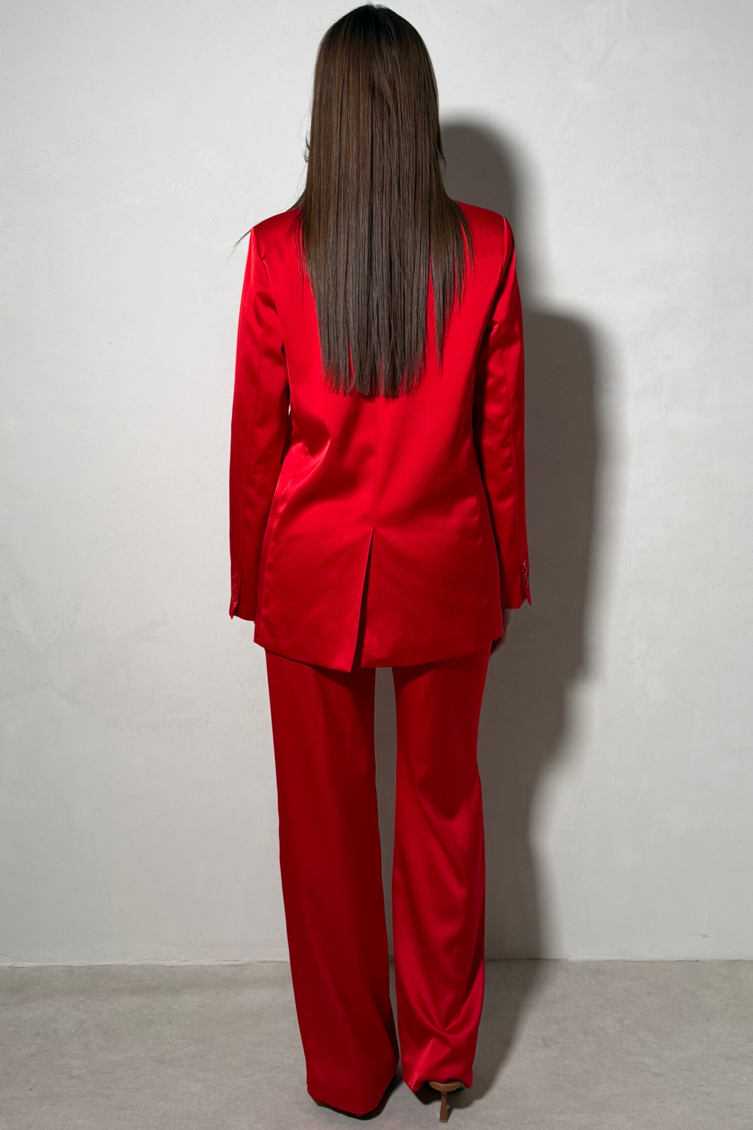 Pantalon Droit Satiné Éclat Réflectif Rouge Passion