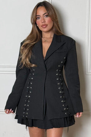 Blazer mi-long laçage femme BLOOSHOP - Vue de face élégance professionnelle premium