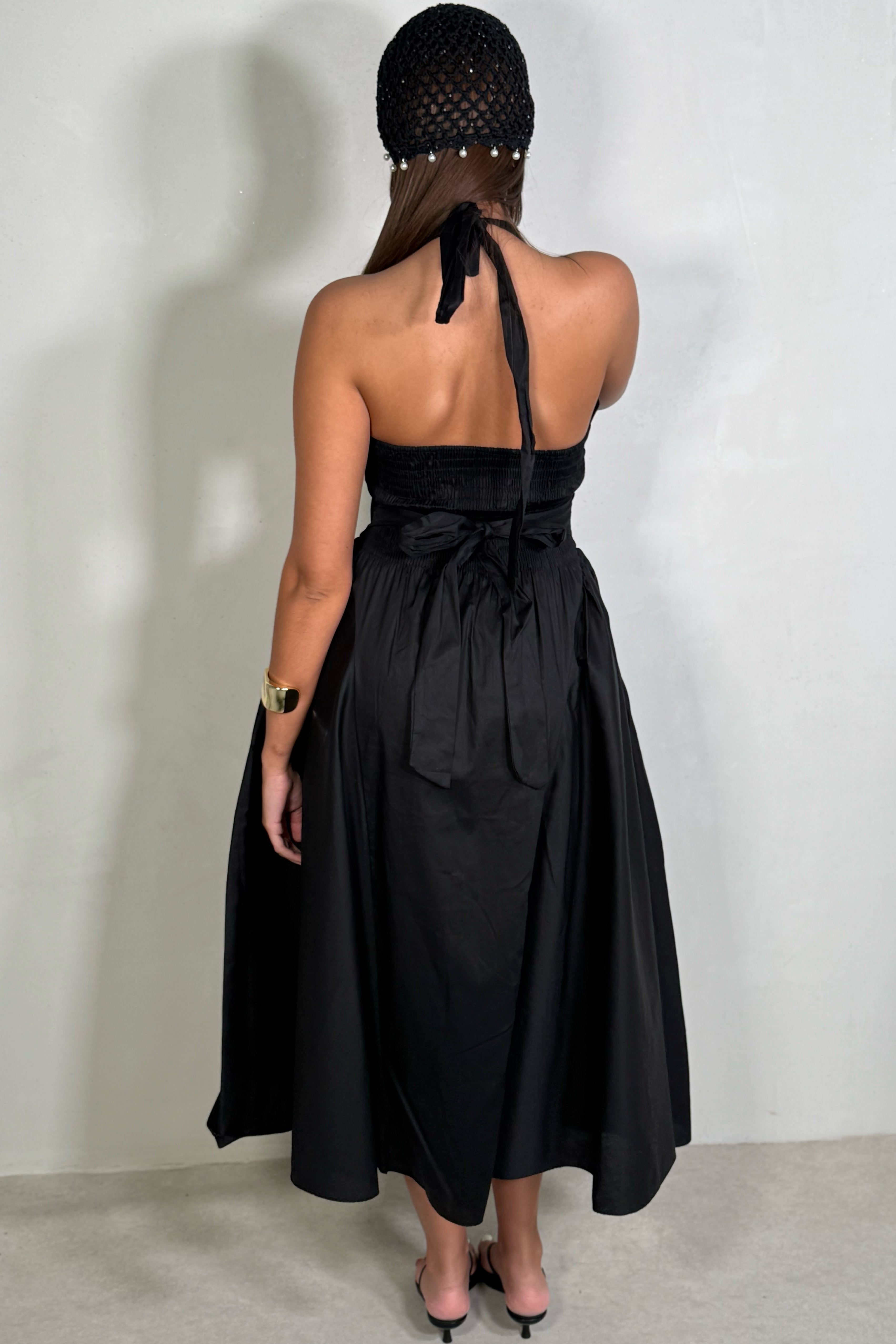 Robe Longue Dos Nu Col Halter — Coupe Fluide & Sensuelle