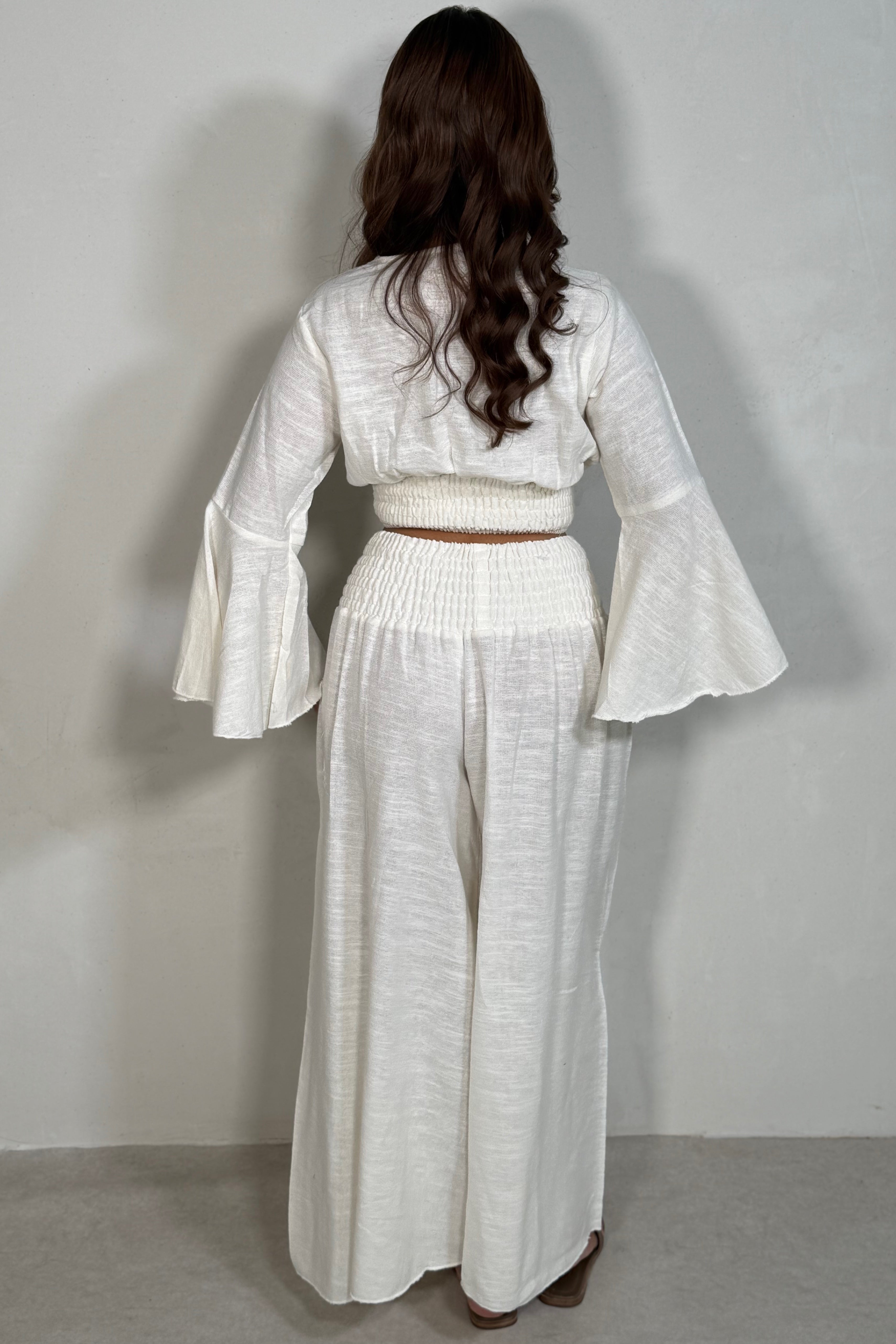 Ensemble Femme Bohème Lin & Coton — Top Court Froncé + Pantalon Large Fluide Blanc Crème
