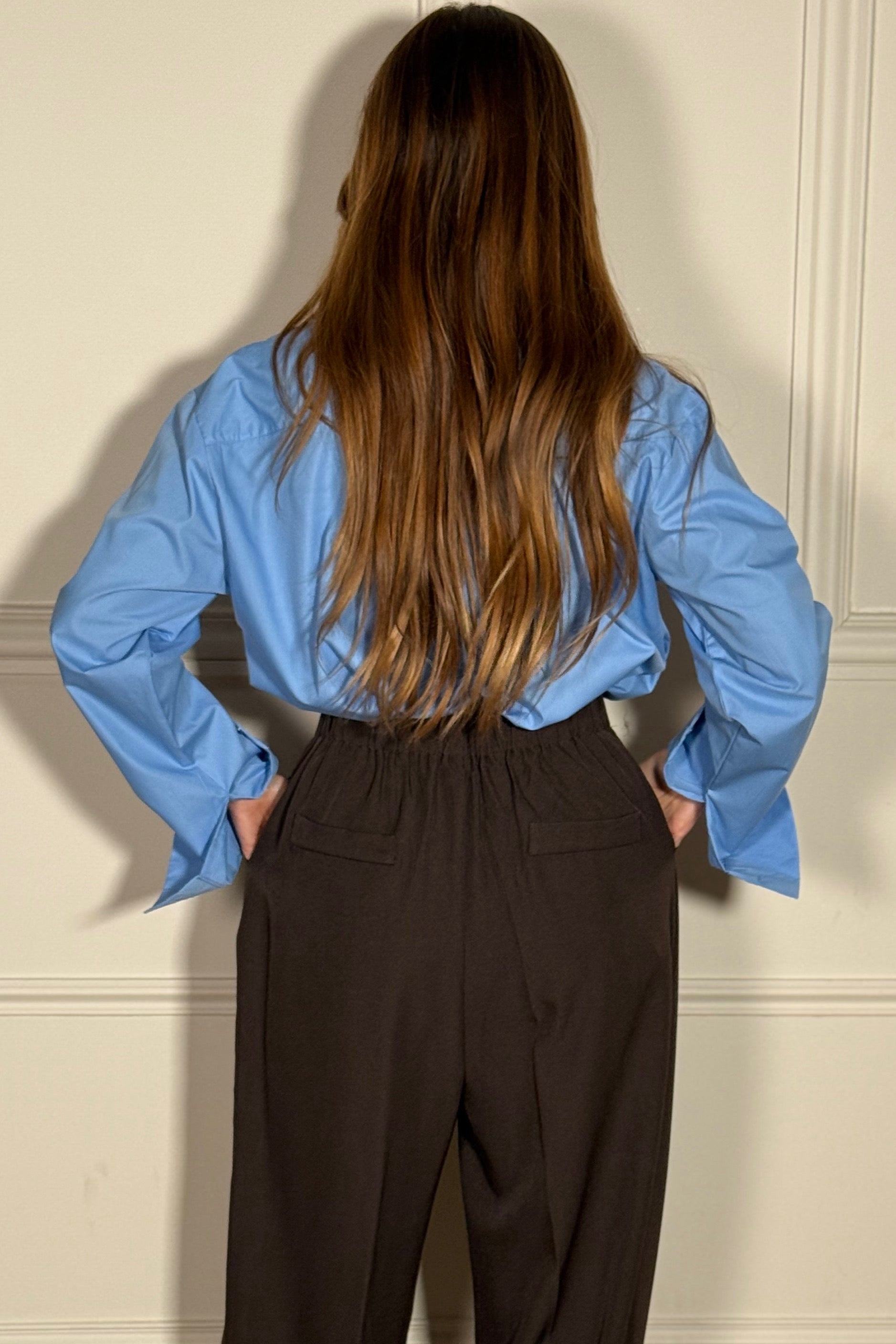 Chemise Basique Femme Élégante - Coupe Moderne et Confortable