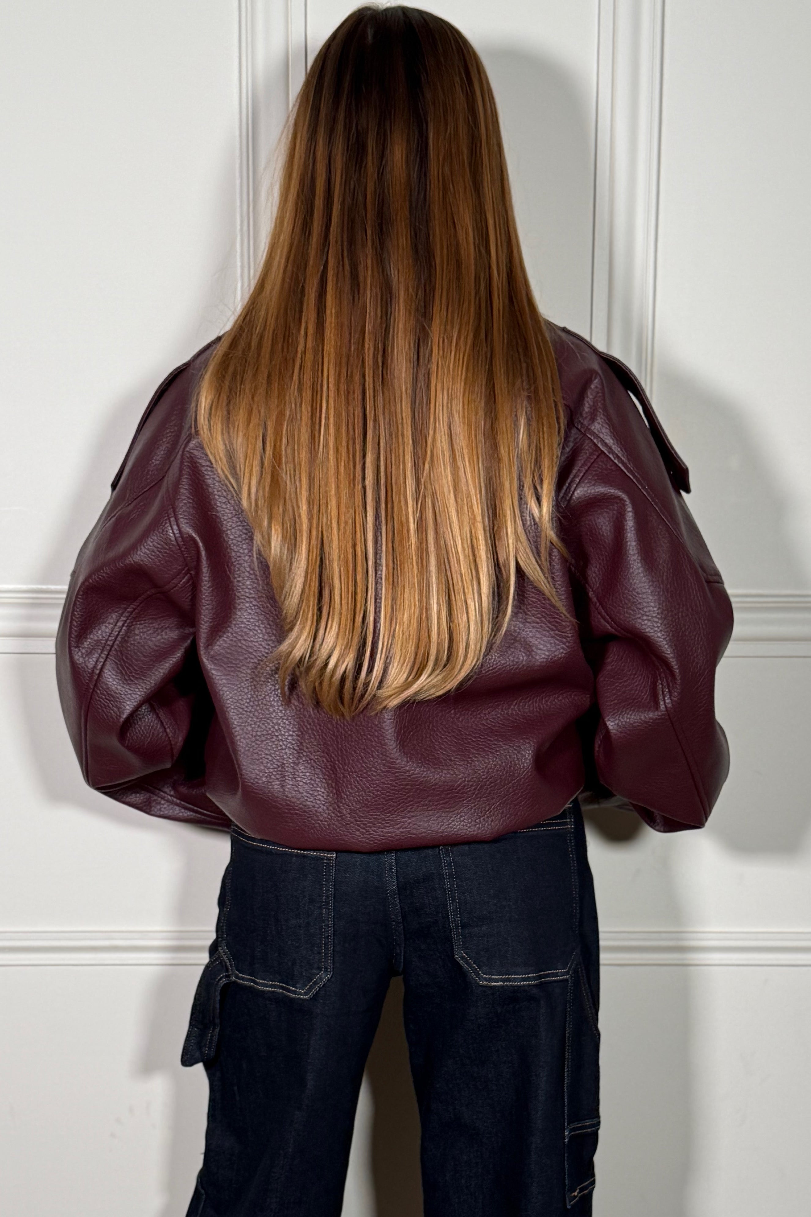 Vue de dos blouson aviateur femme - coupe ajustée et finitions arrière soignées BLOOSHOP