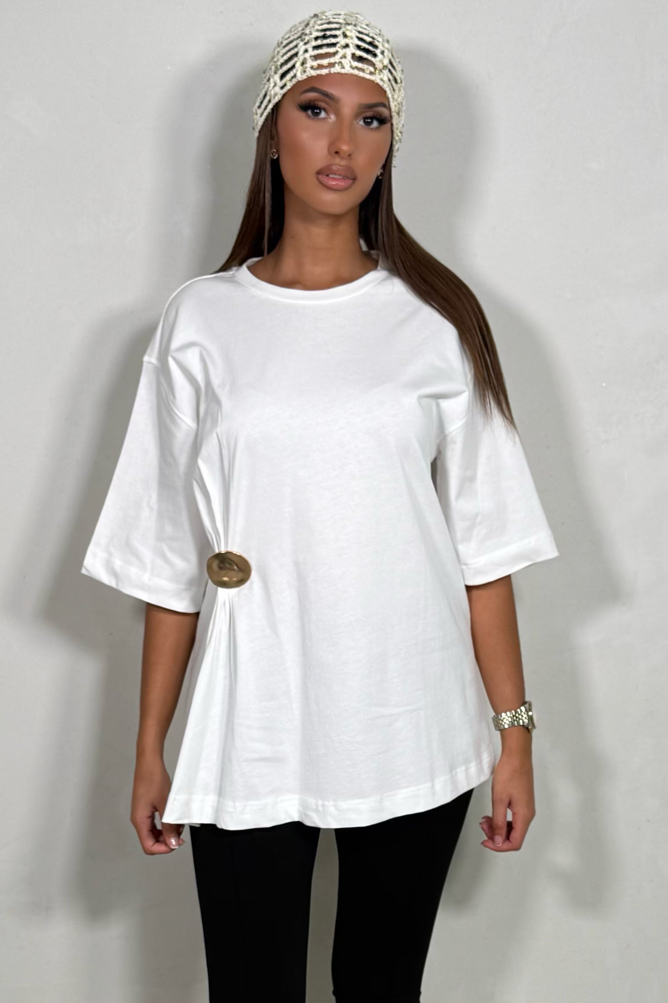 T-Shirt Femme avec Détail Anneau Métallique