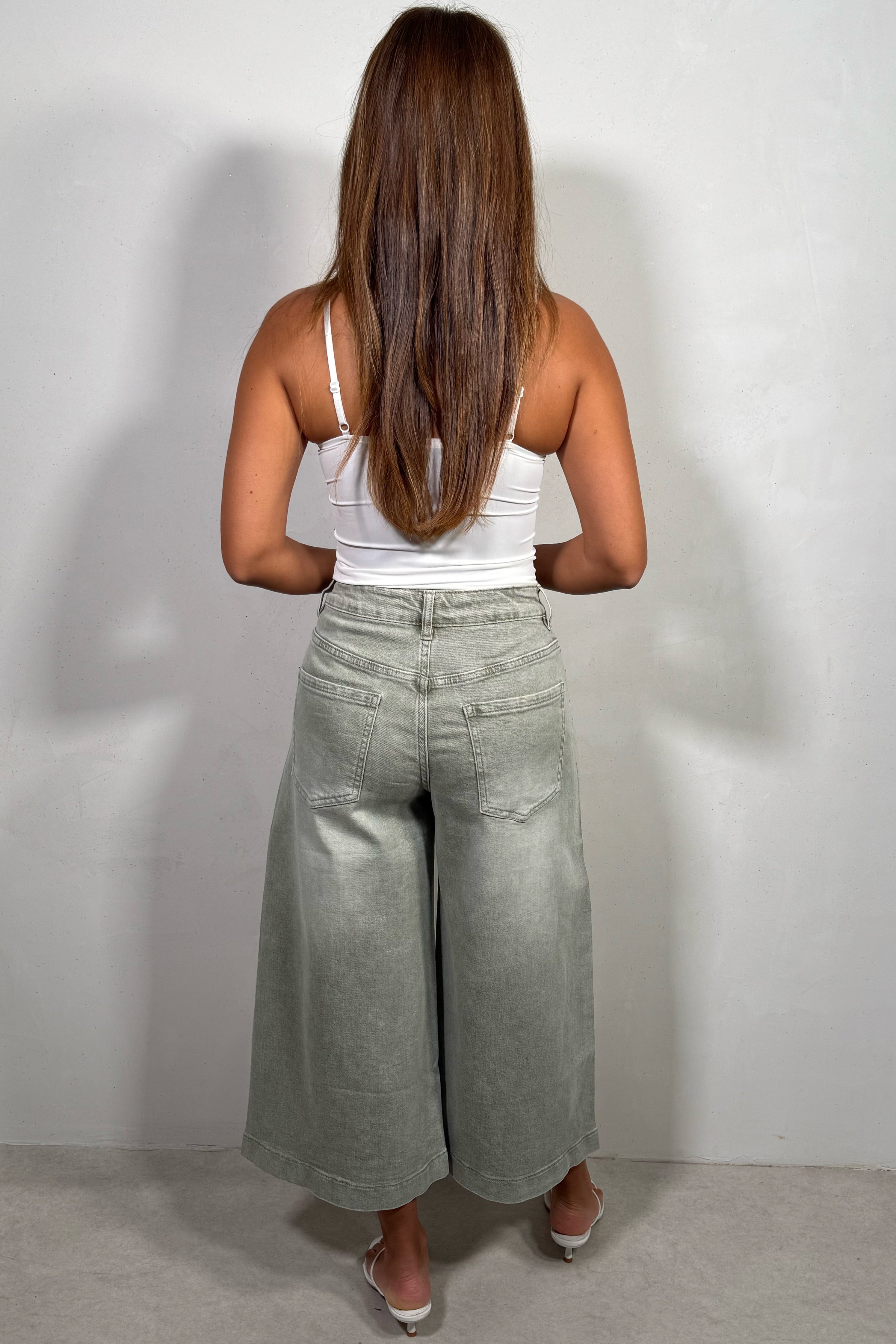 Bermuda Jean Large Délavé – Coupe Ample & Confort Estival