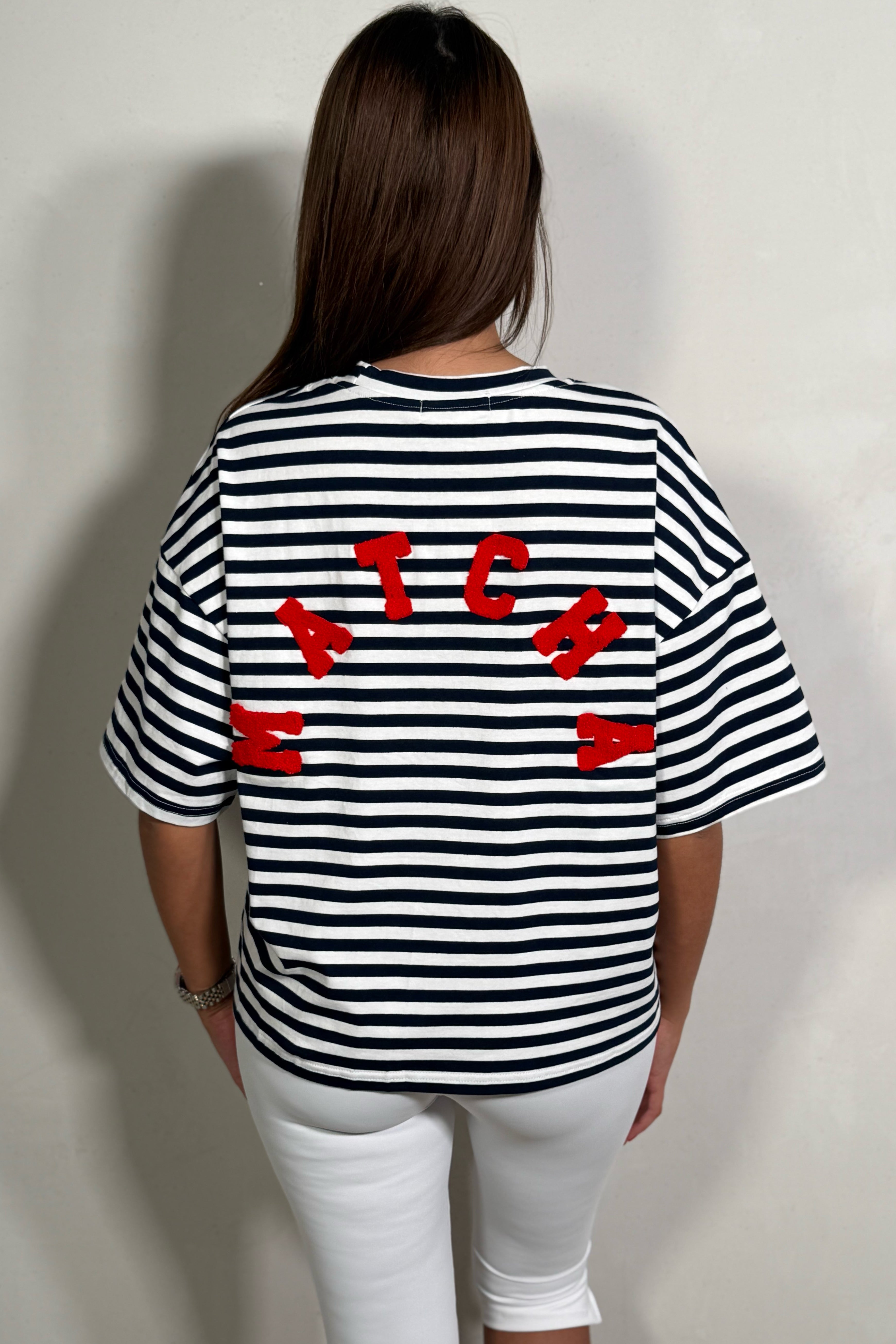 T-Shirt Marinère Oversize Broderie Bouclette Matcha – Casual Chic Femme