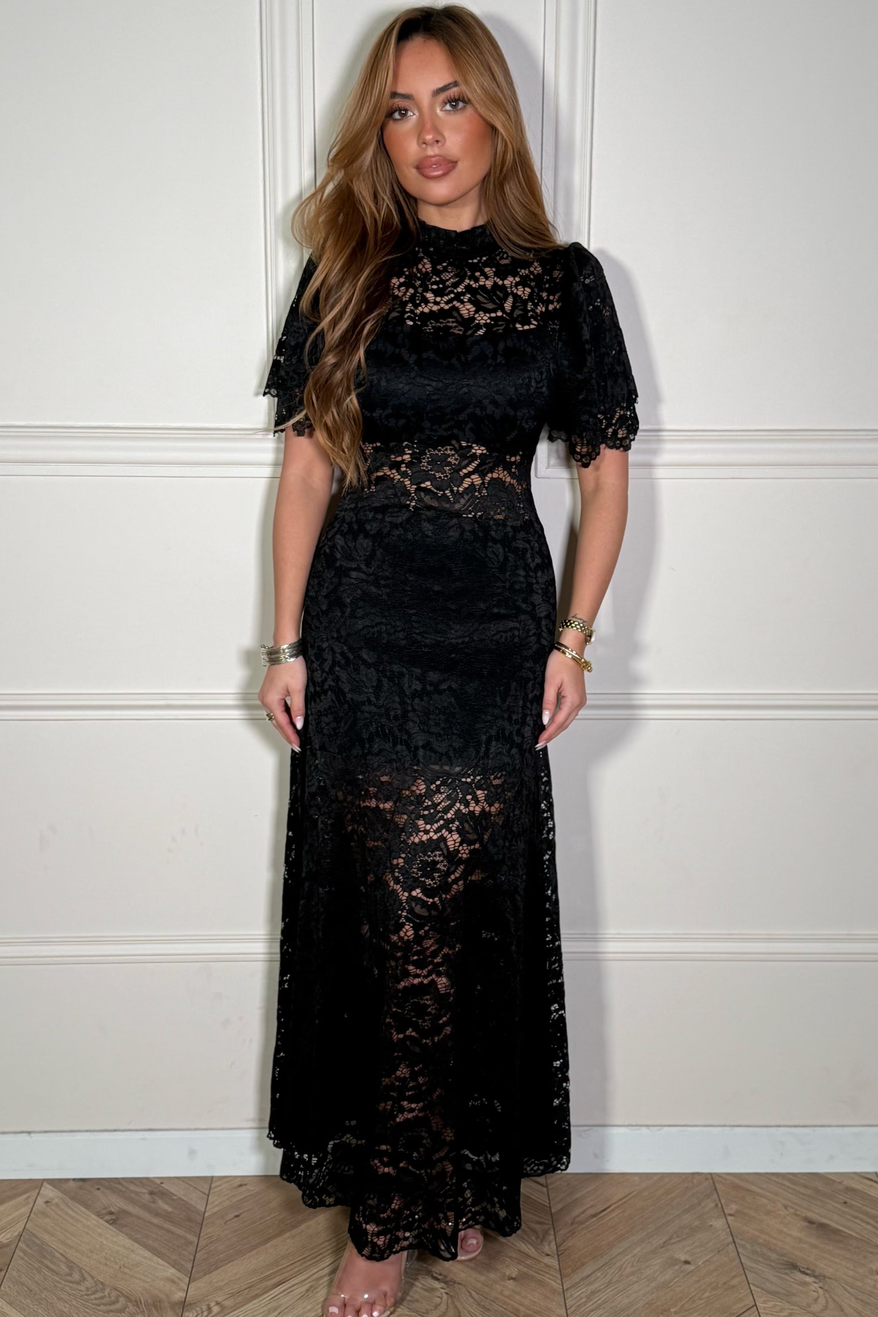 Robe longue en dentelle élégante pour femme, parfaite pour soirées et cérémonies