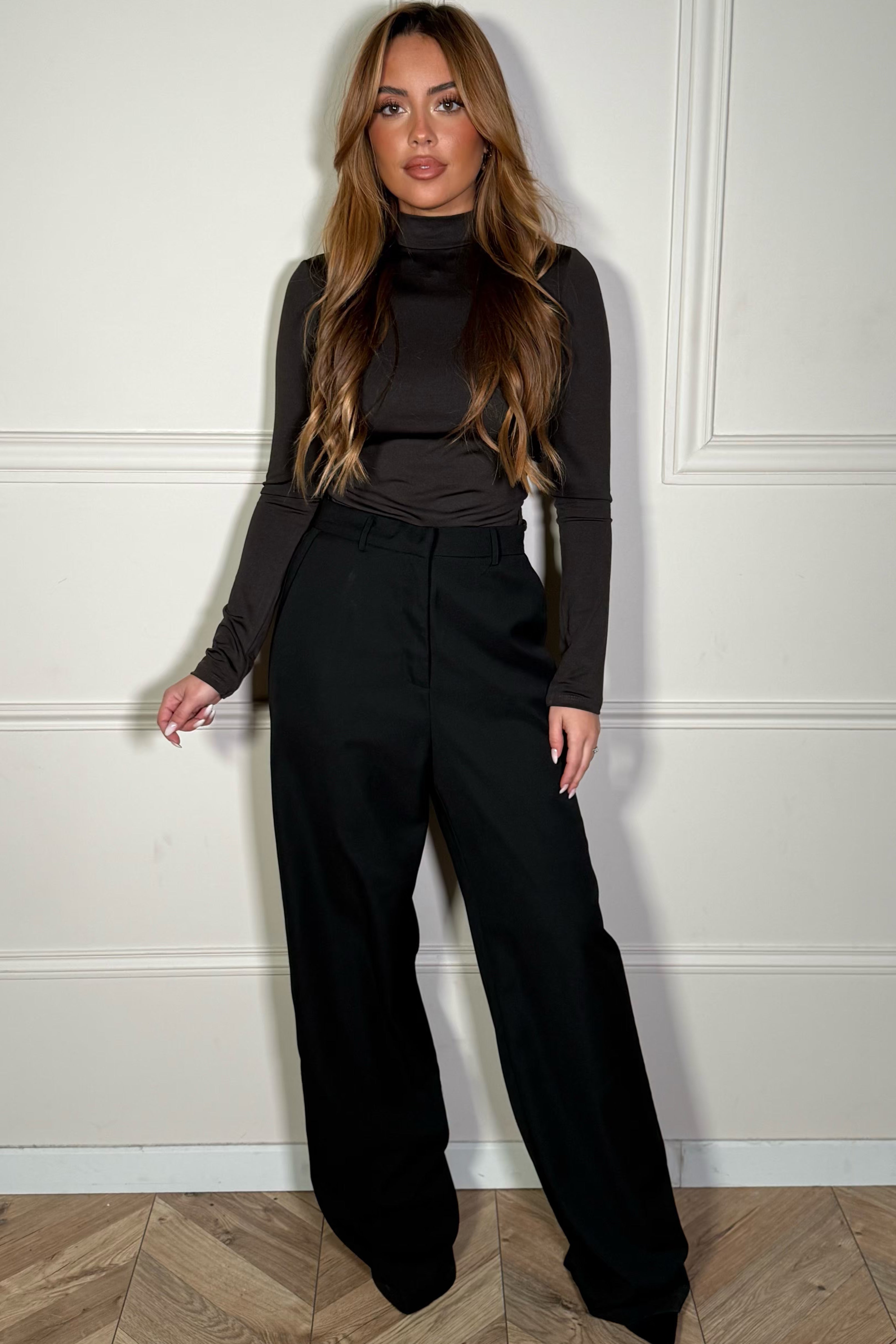 Top Femme Dos Nu Noué - Sensualité et Élégance