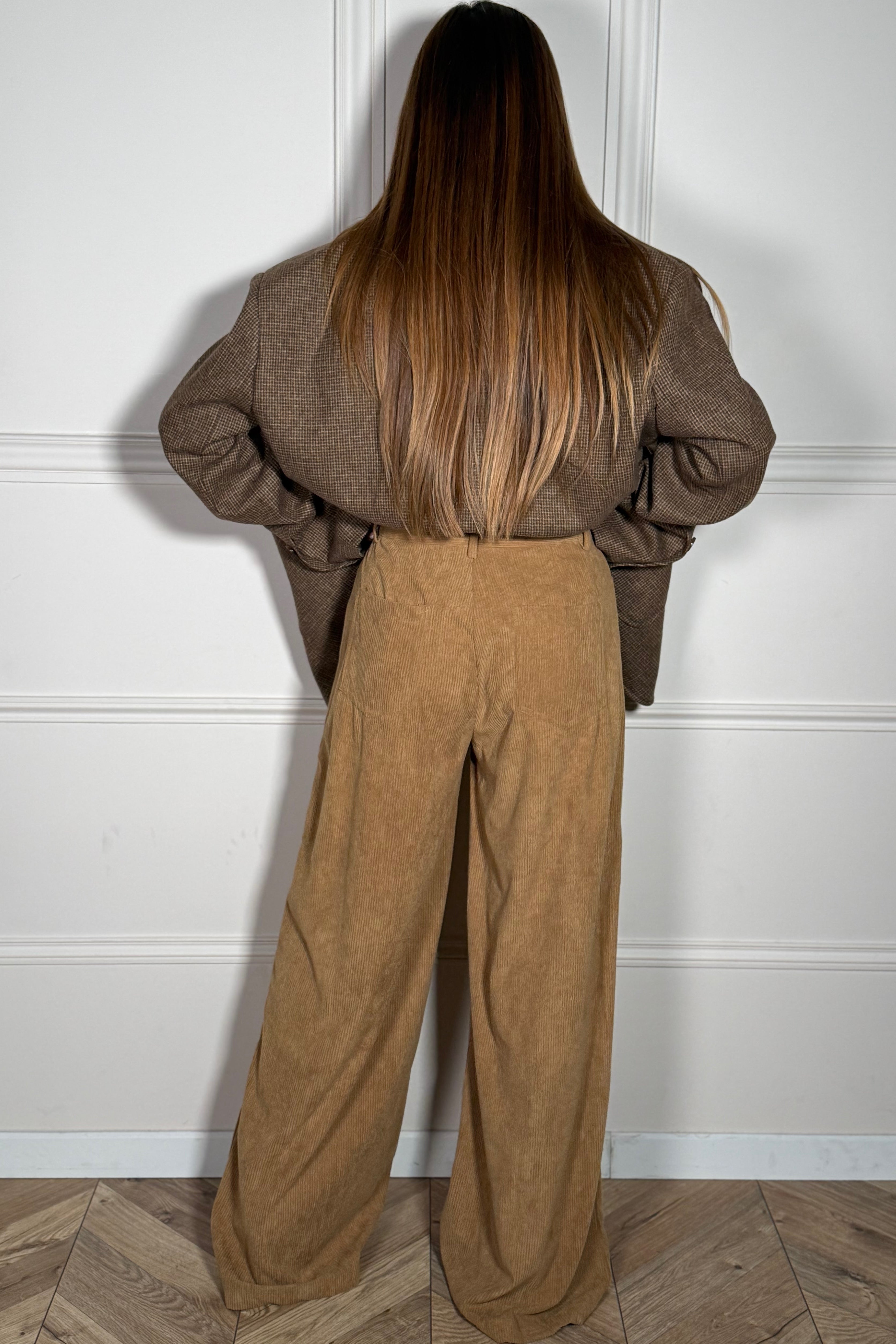 Pantalon Velours Côtelé - Douceur Rétro et Confort Moderne