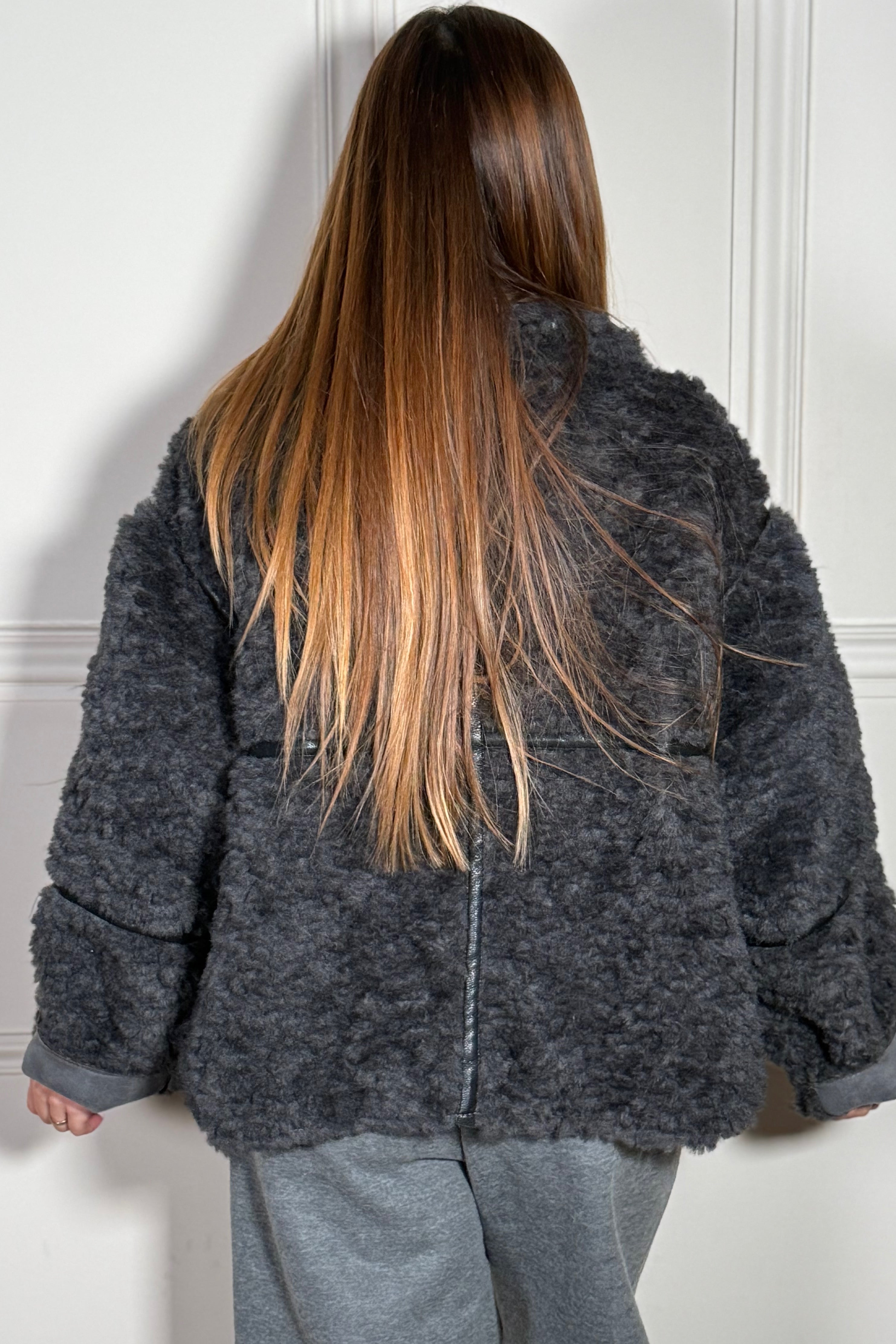 Veste Sherpa Bouclée - Douceur Cocooning et Style Hivernal