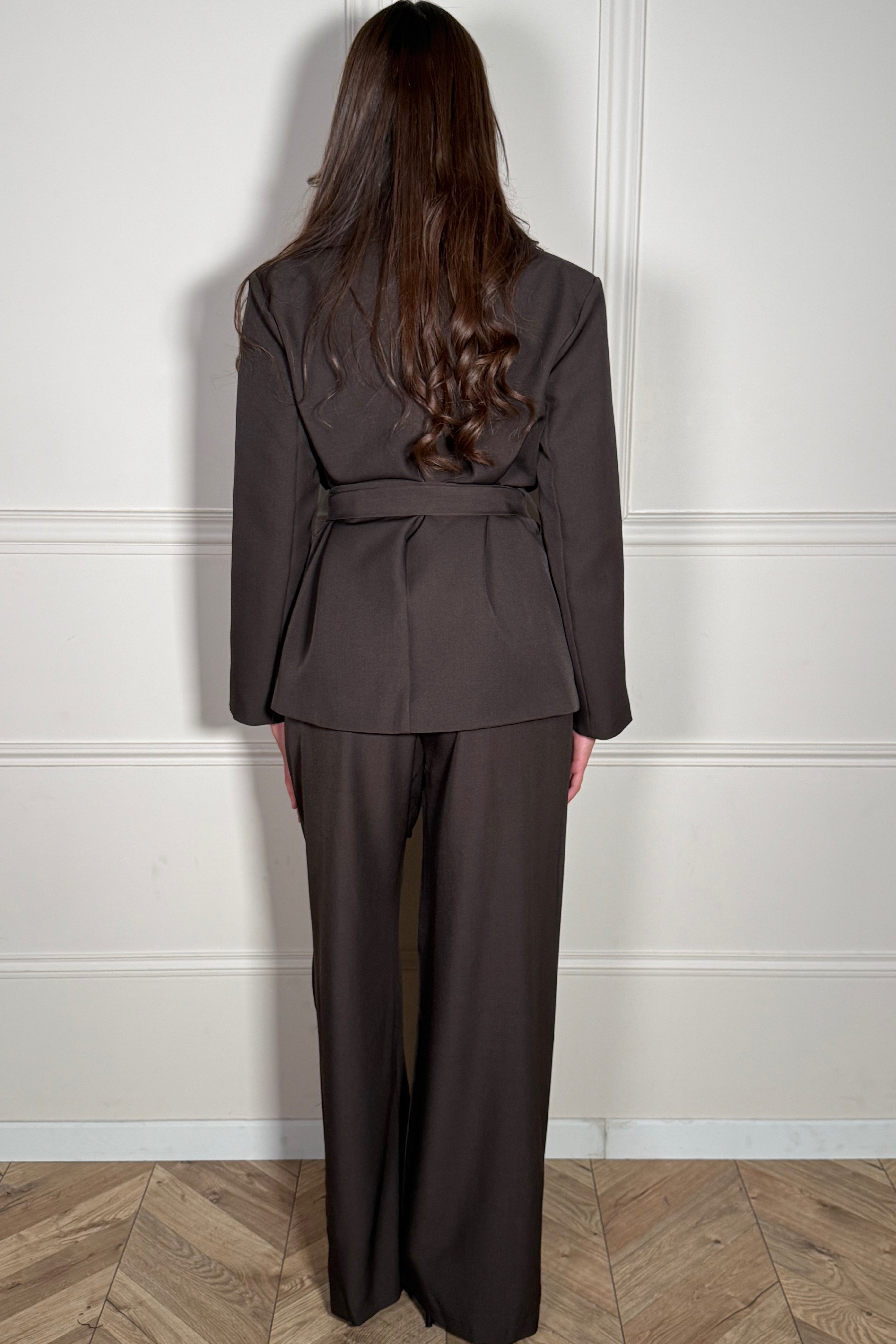 Ensemble Blazer Croisé et Pantalon Ample Femme - Tailleur Moderne et Élégance Affirmée