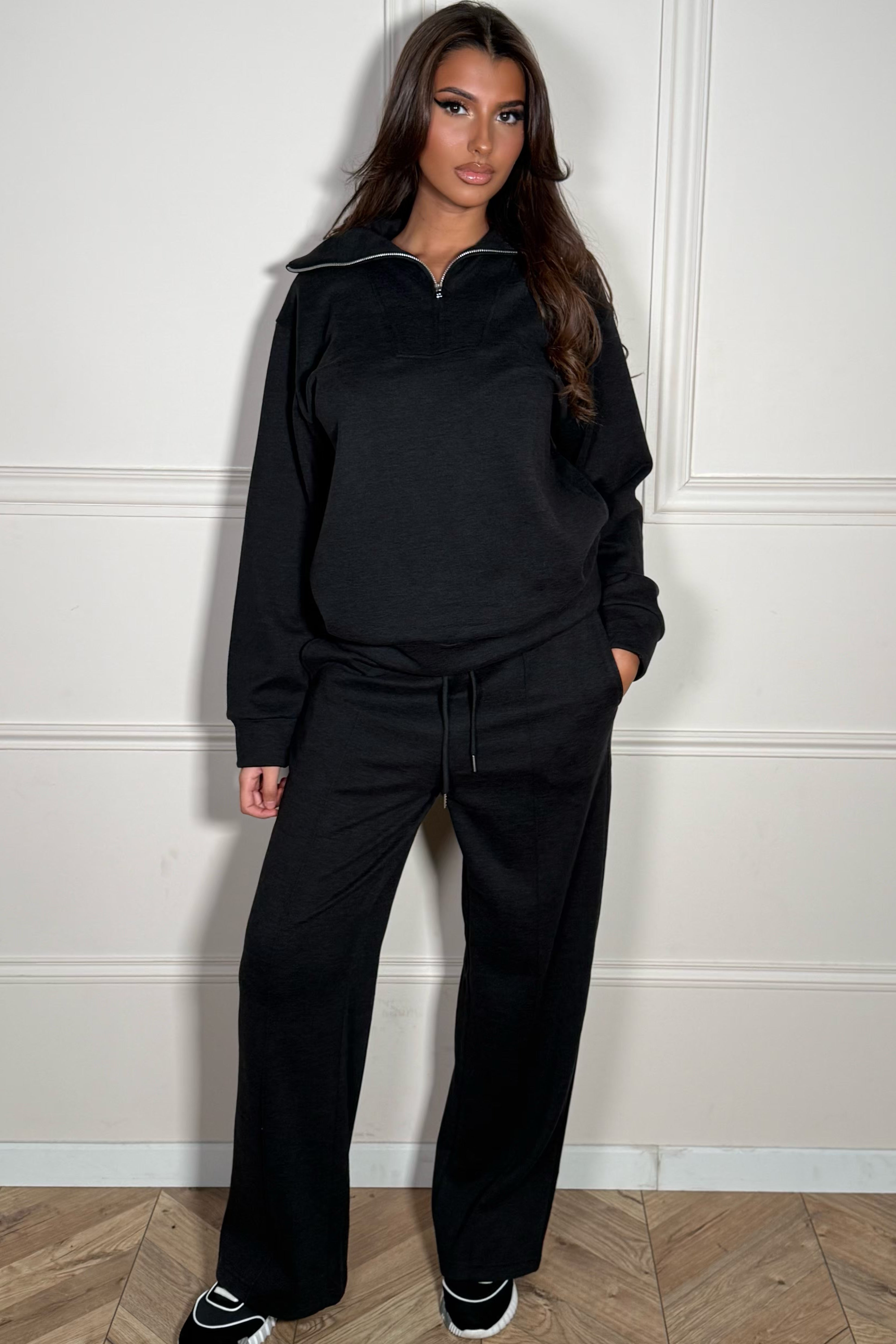 Ensemble polaire femme sweat zippé et jogging, matière douce et chaleureuse, look coordonné