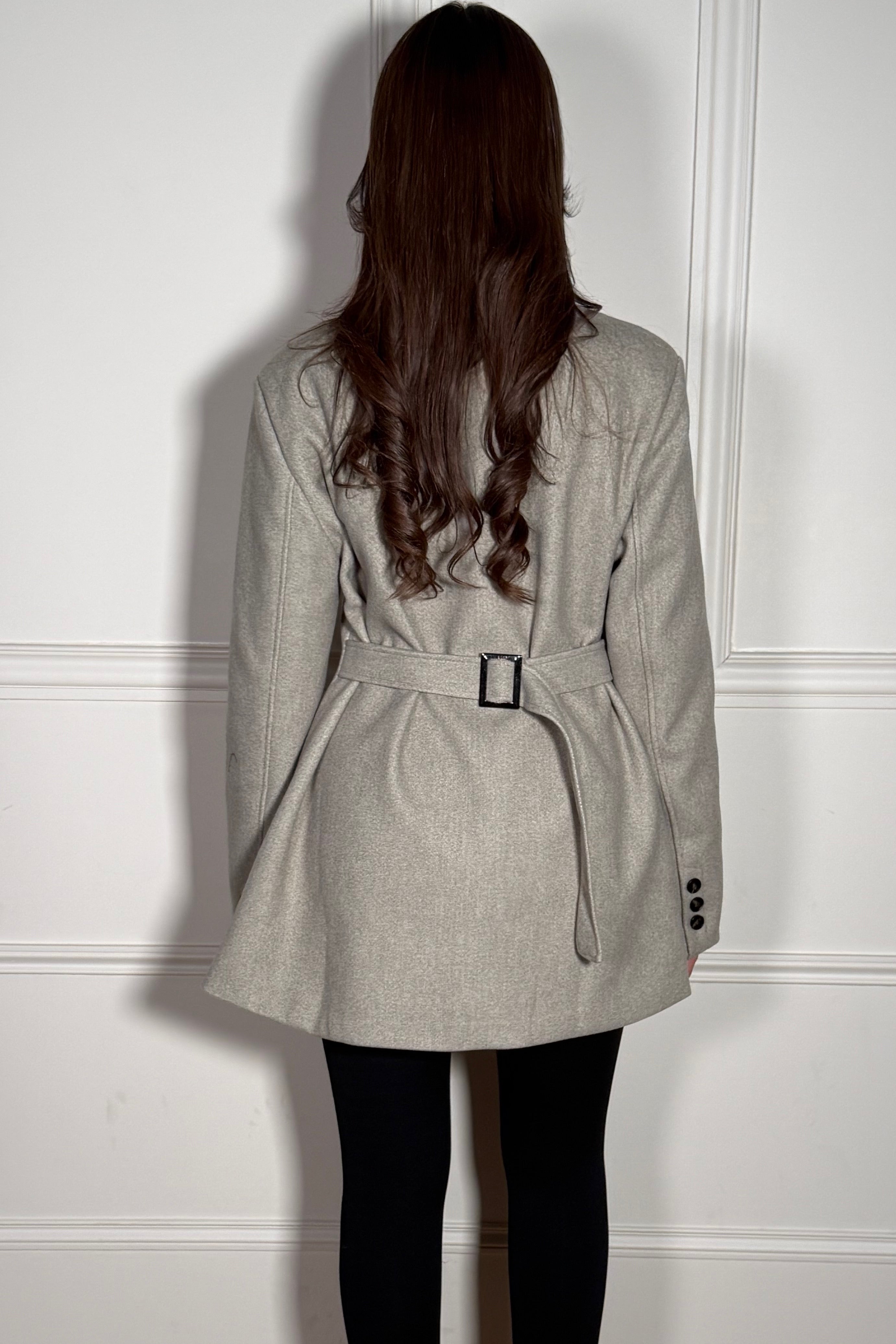 Blazer Croisé Ceinturé au Dos - Sophistication Moderne