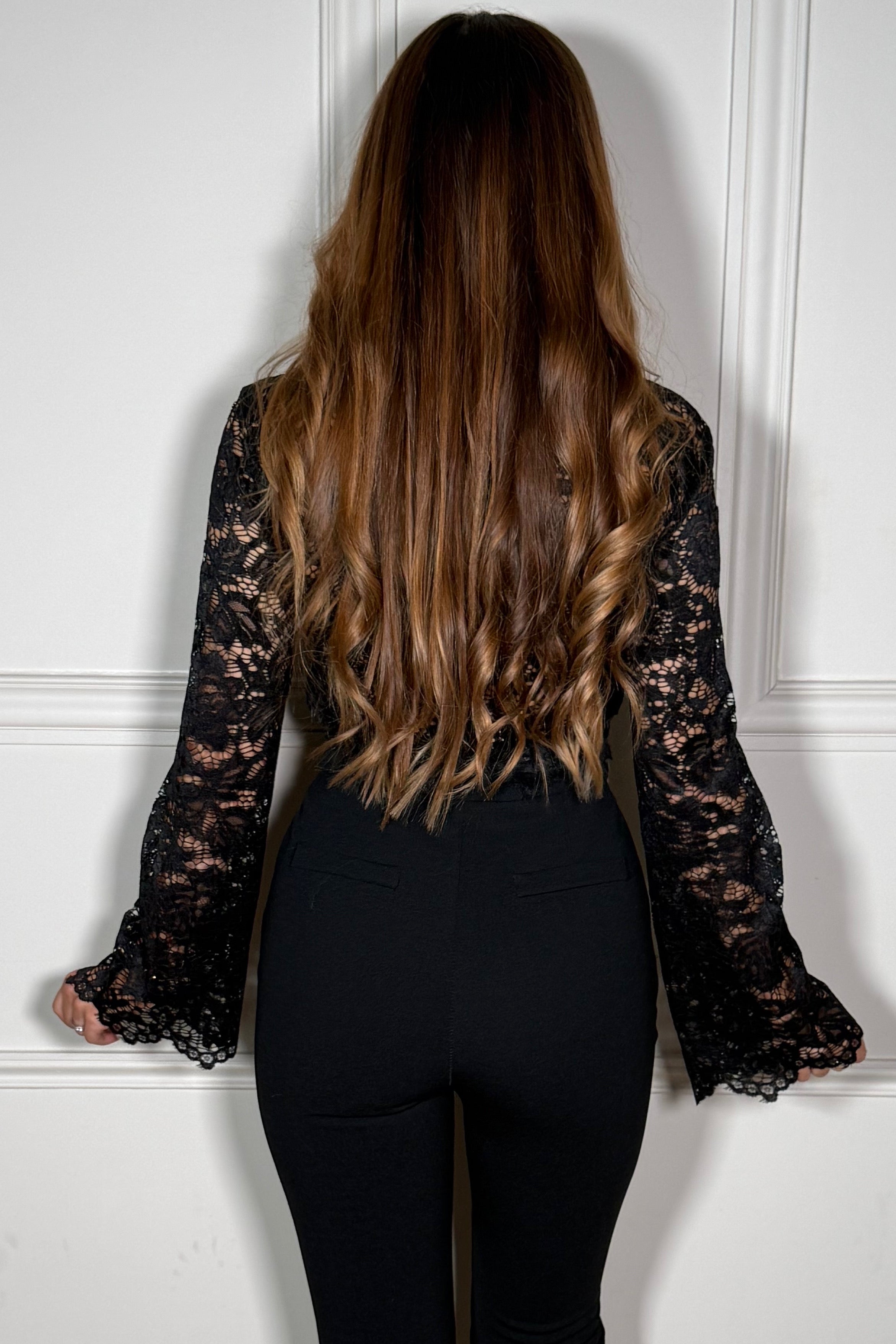 Top Cropped Dentelle Féminin - Haut Court Romantique