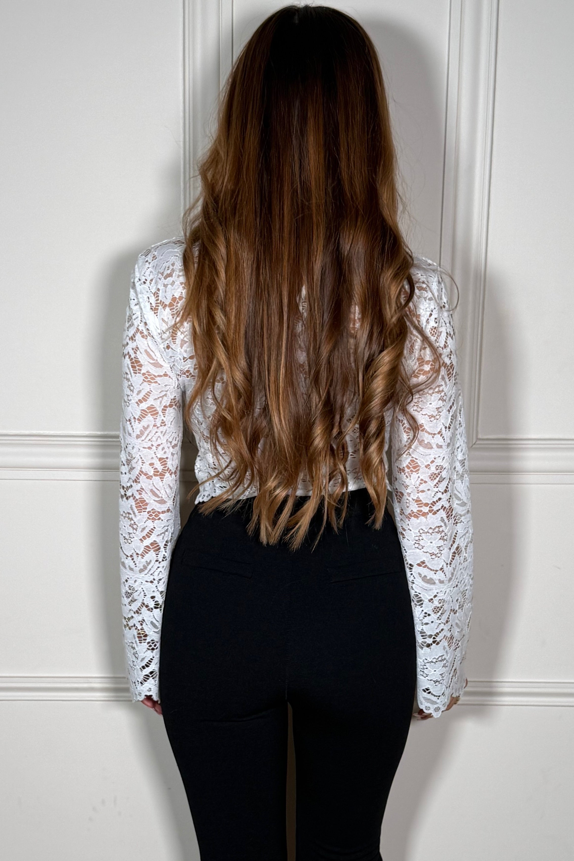 Top Cropped Dentelle Féminin - Haut Court Romantique