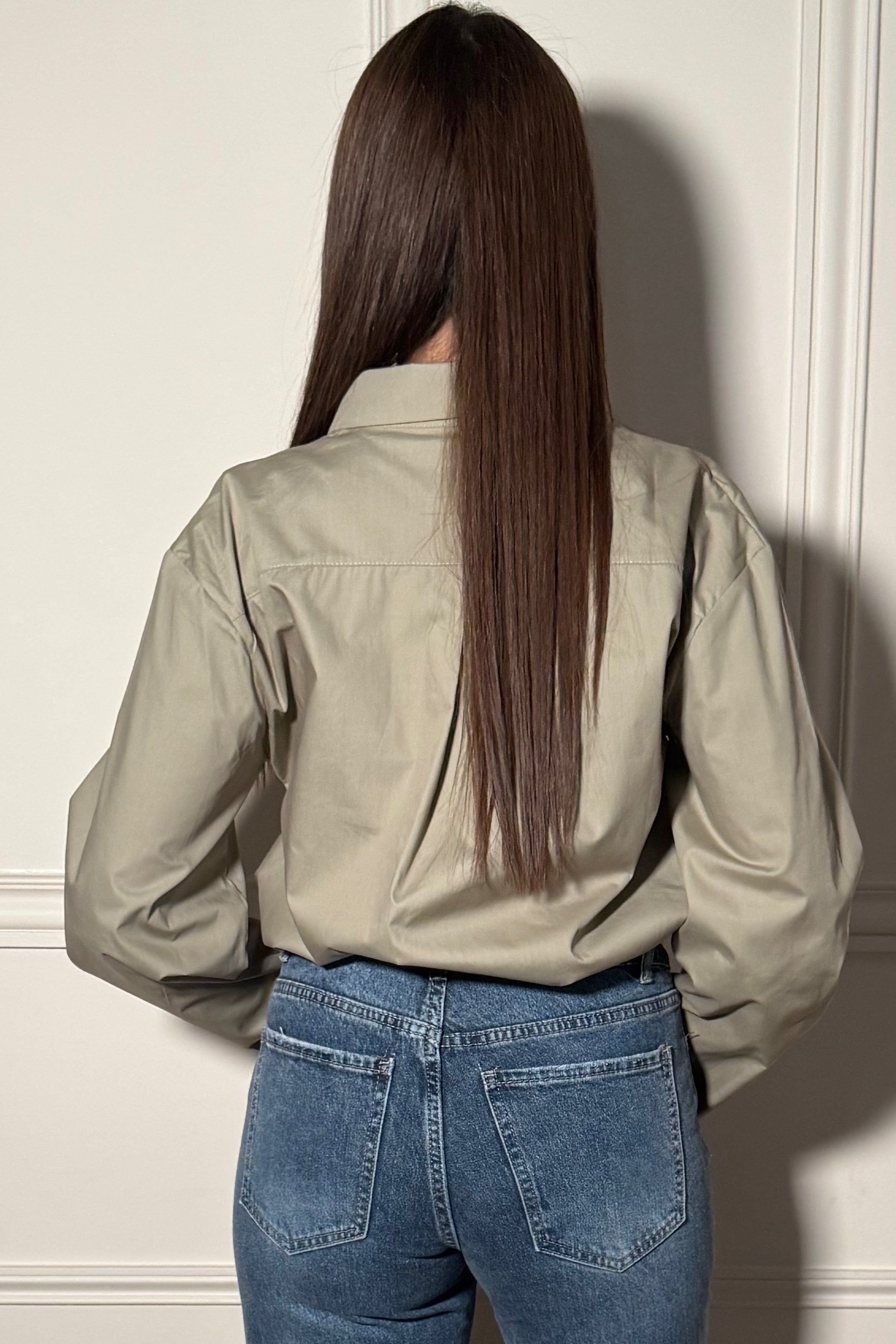 Chemise Femme Manches Barrel à Boutons - Élégance Intemporelle