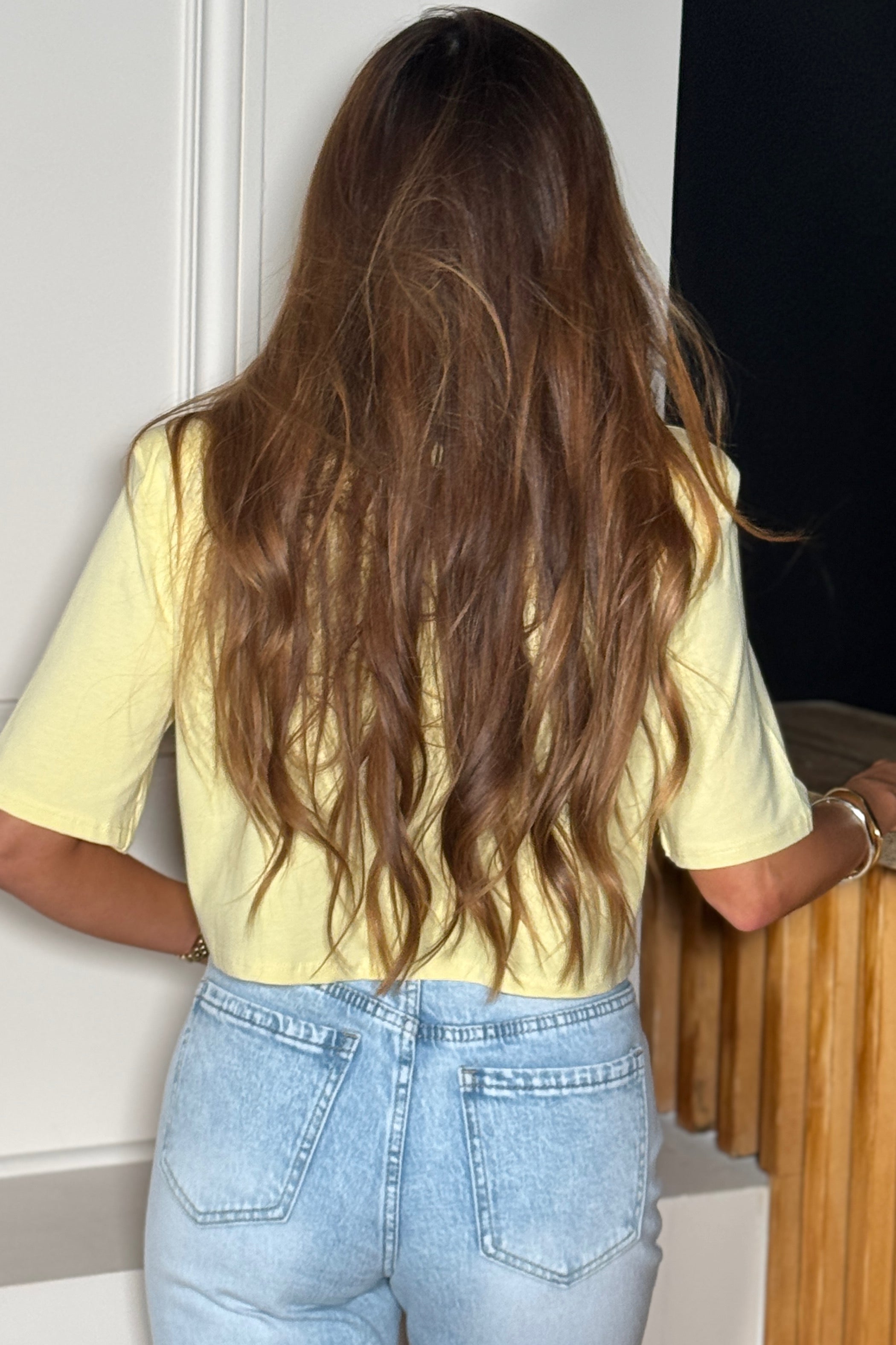 Tee-Shirt Crop Épaulettes Femme - Style Tendance