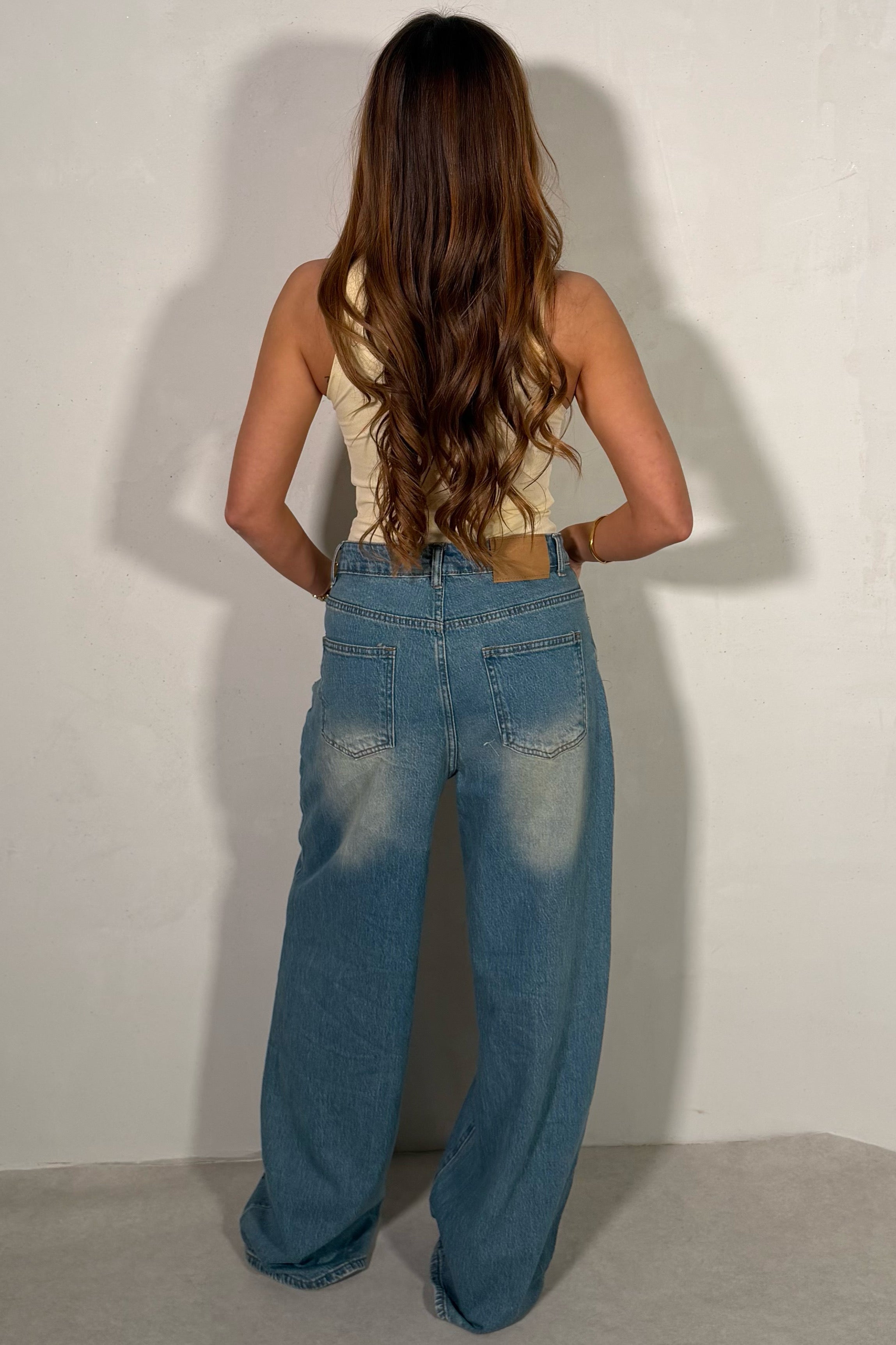 Jean Barrel Imprimé Fleurs Femme – Coupe Tendance & Éclat Floral