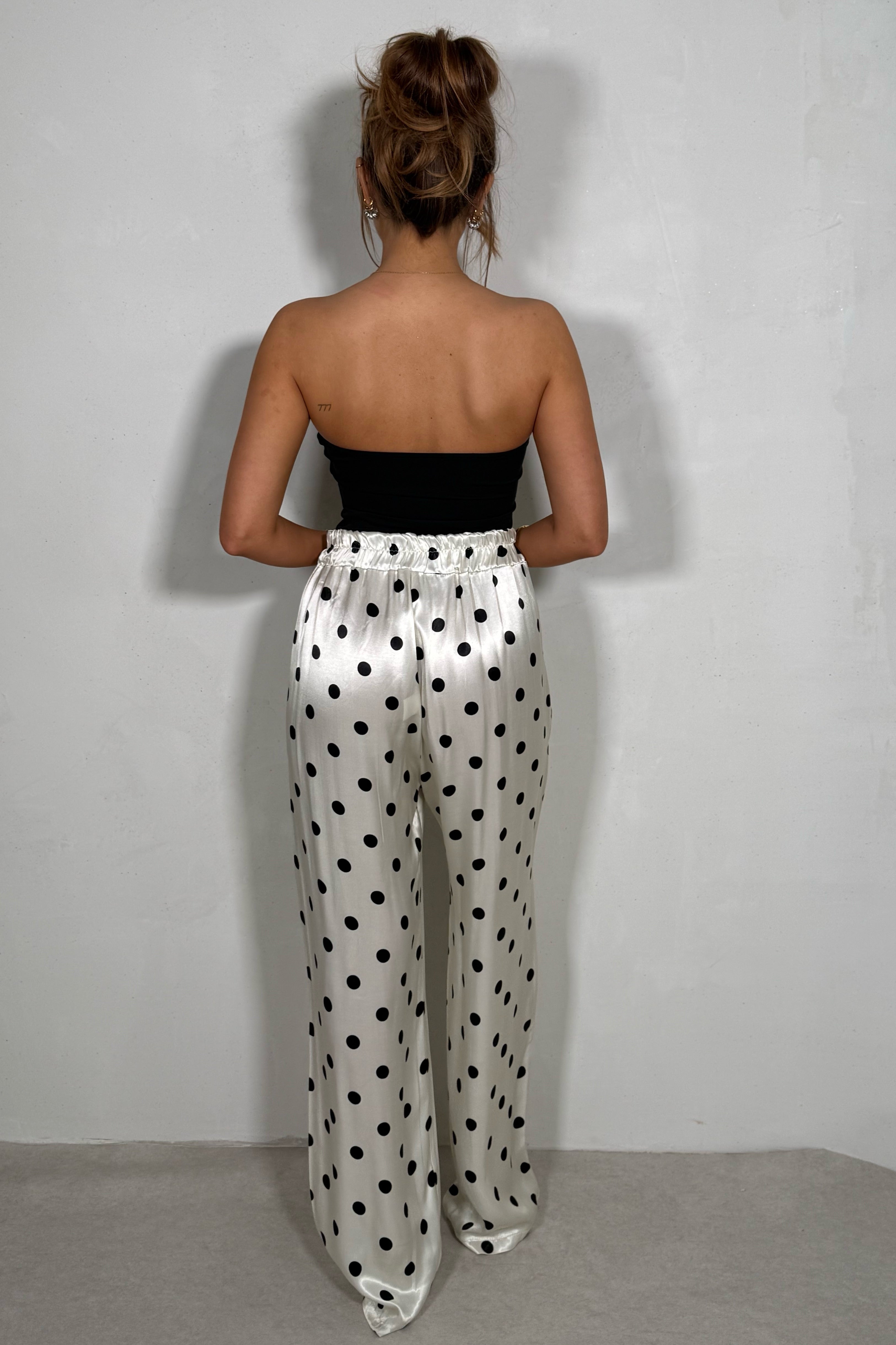 Pantalon Femme Fluide Satiné à Pois – Élégant & Versatile