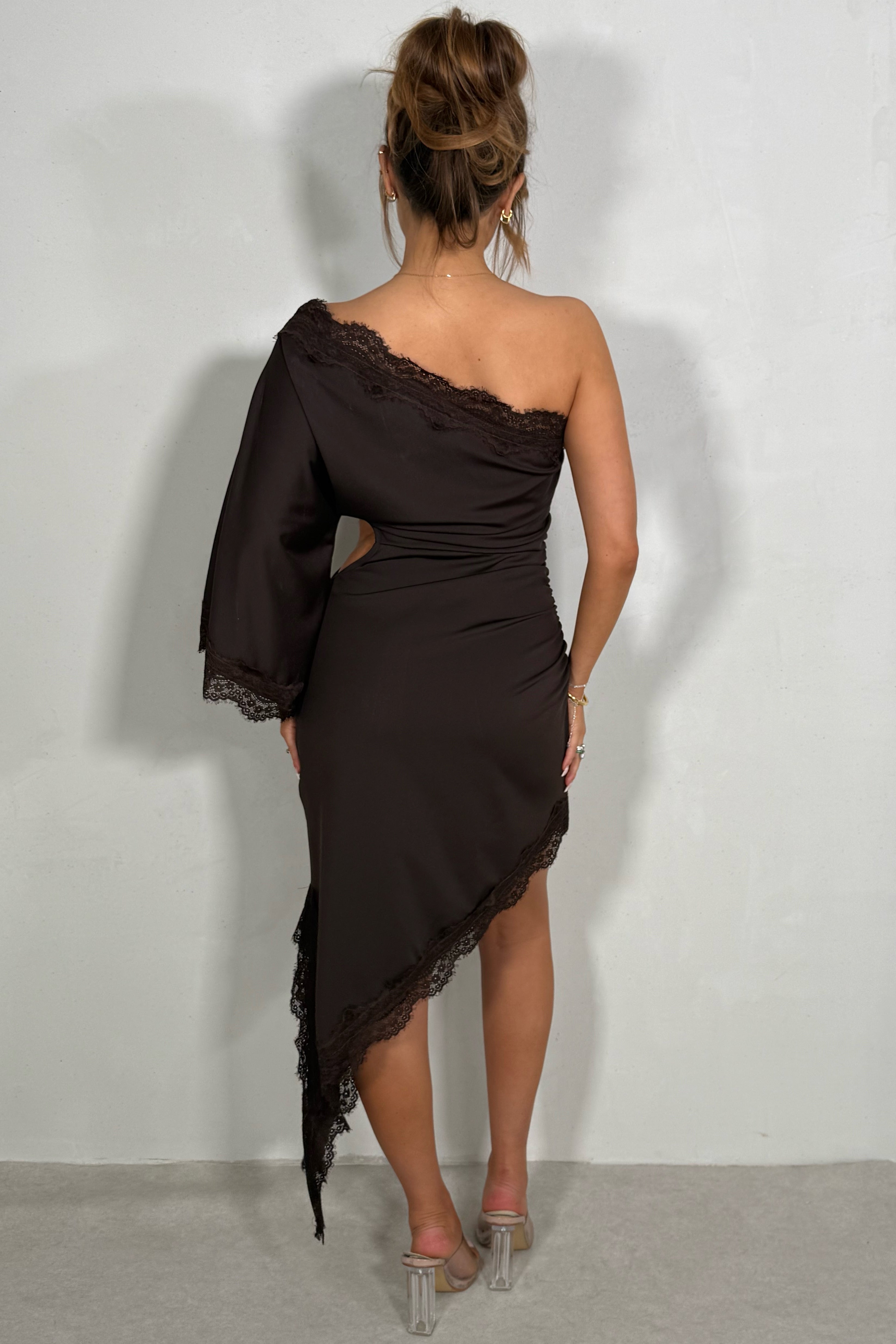 Robe asymétrique avec dentelle femme