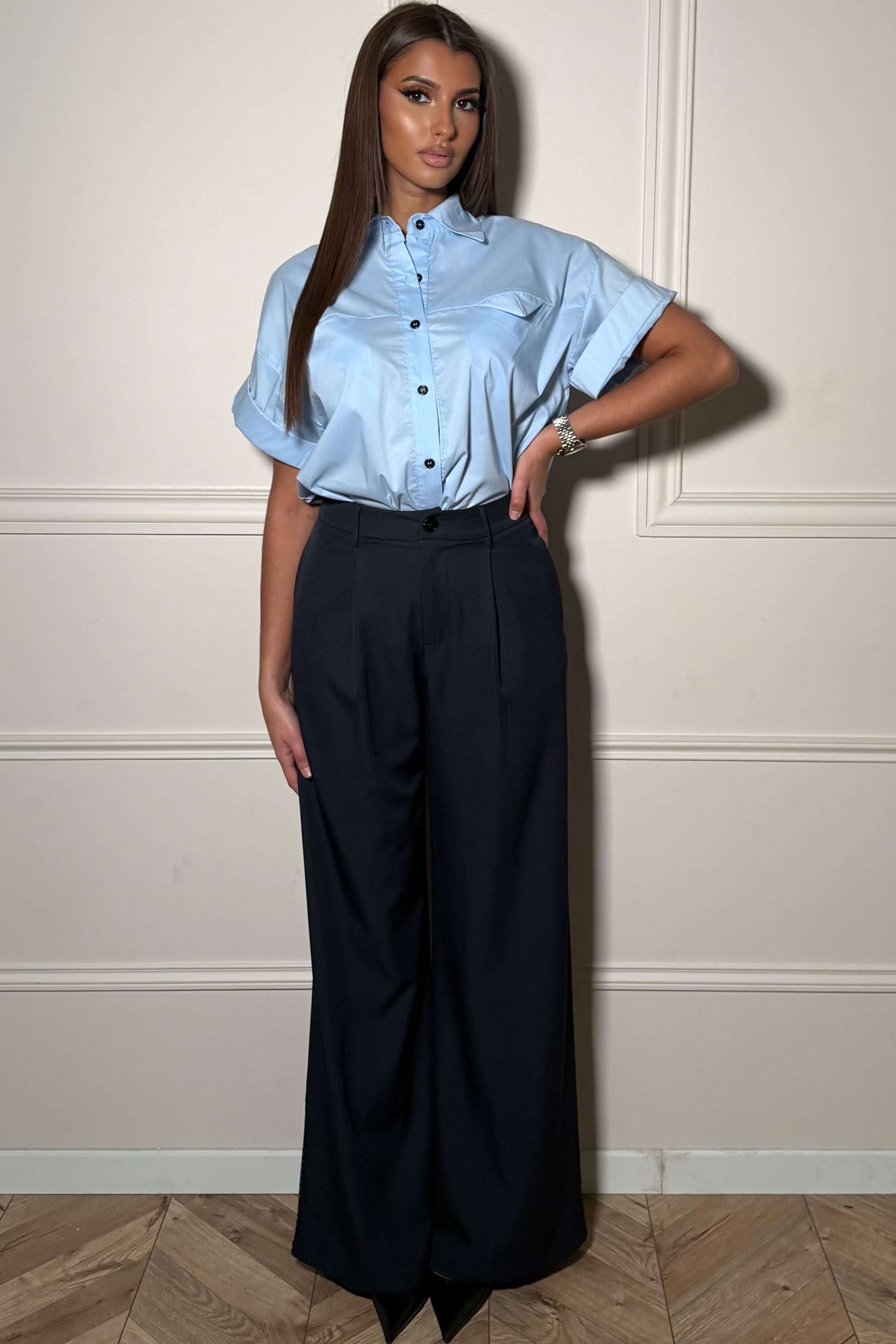 Pantalon Femme à Pinces avec Surpiqûres - Élégance Intemporelle