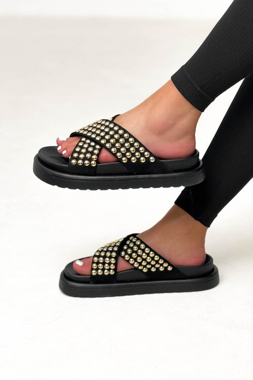 Sandales Croisées Cloutées