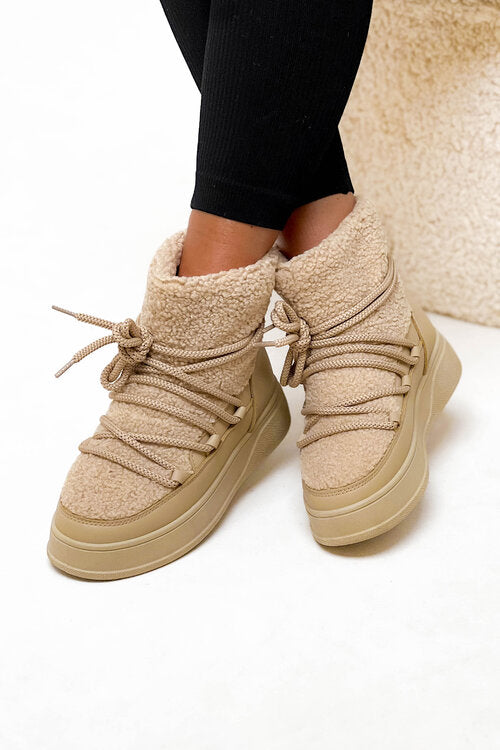 Boots Moumoute à Lacets Taupe