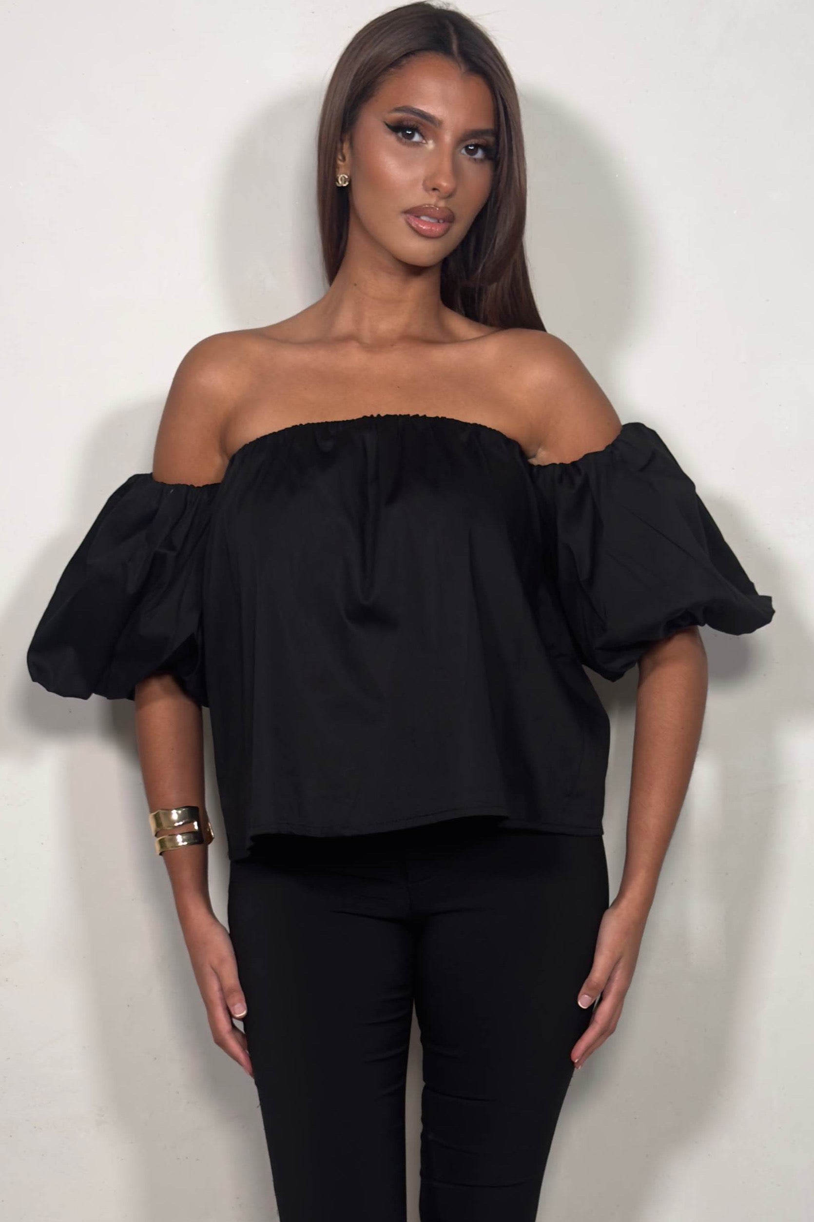 Top bardot épaules dénudées coloris noir taille unique