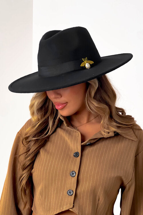 Chapeau Broche Abeille