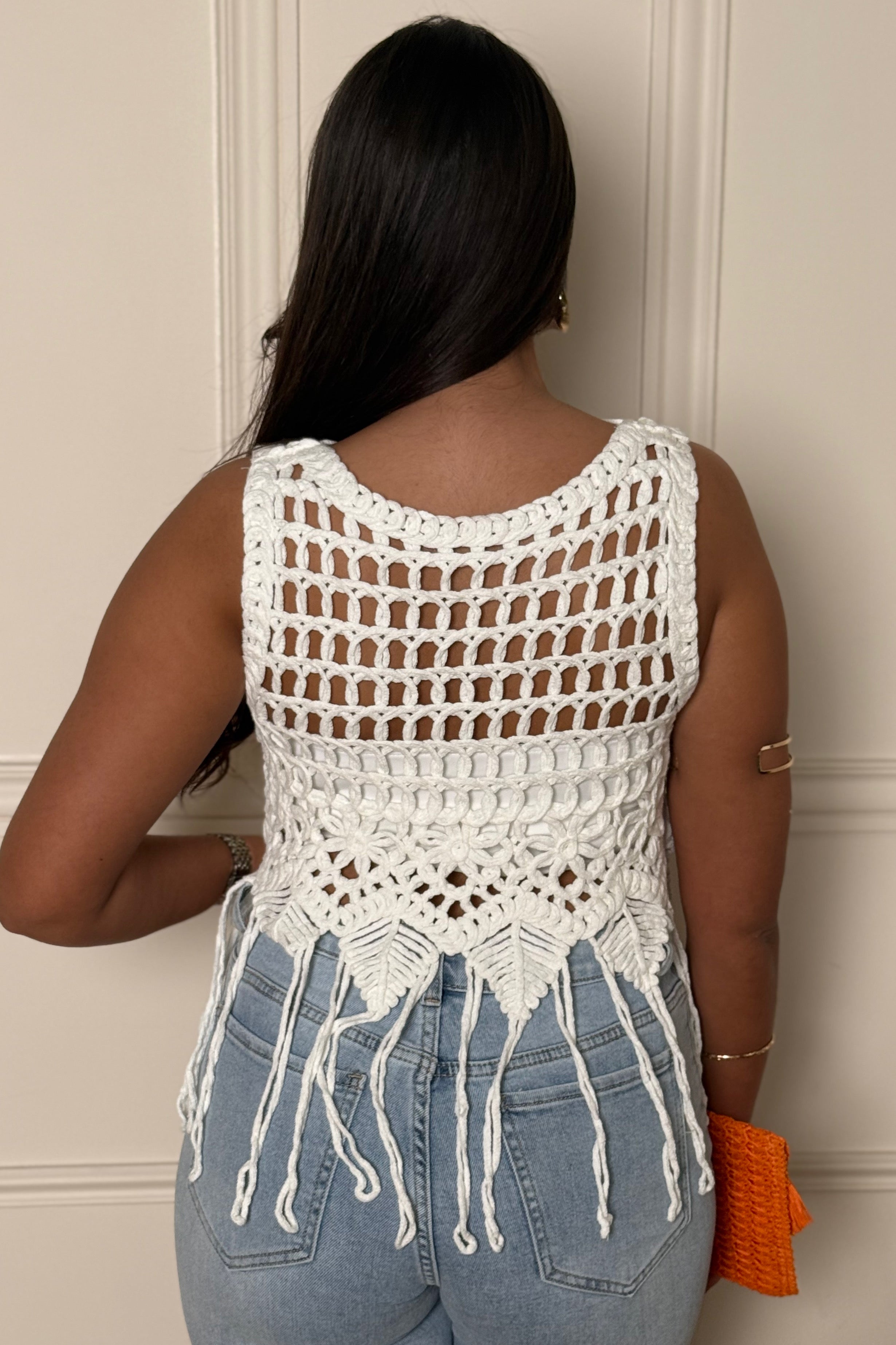 Top femme crochets à franges vue de dos détails artisanaux BLOOSHOP

