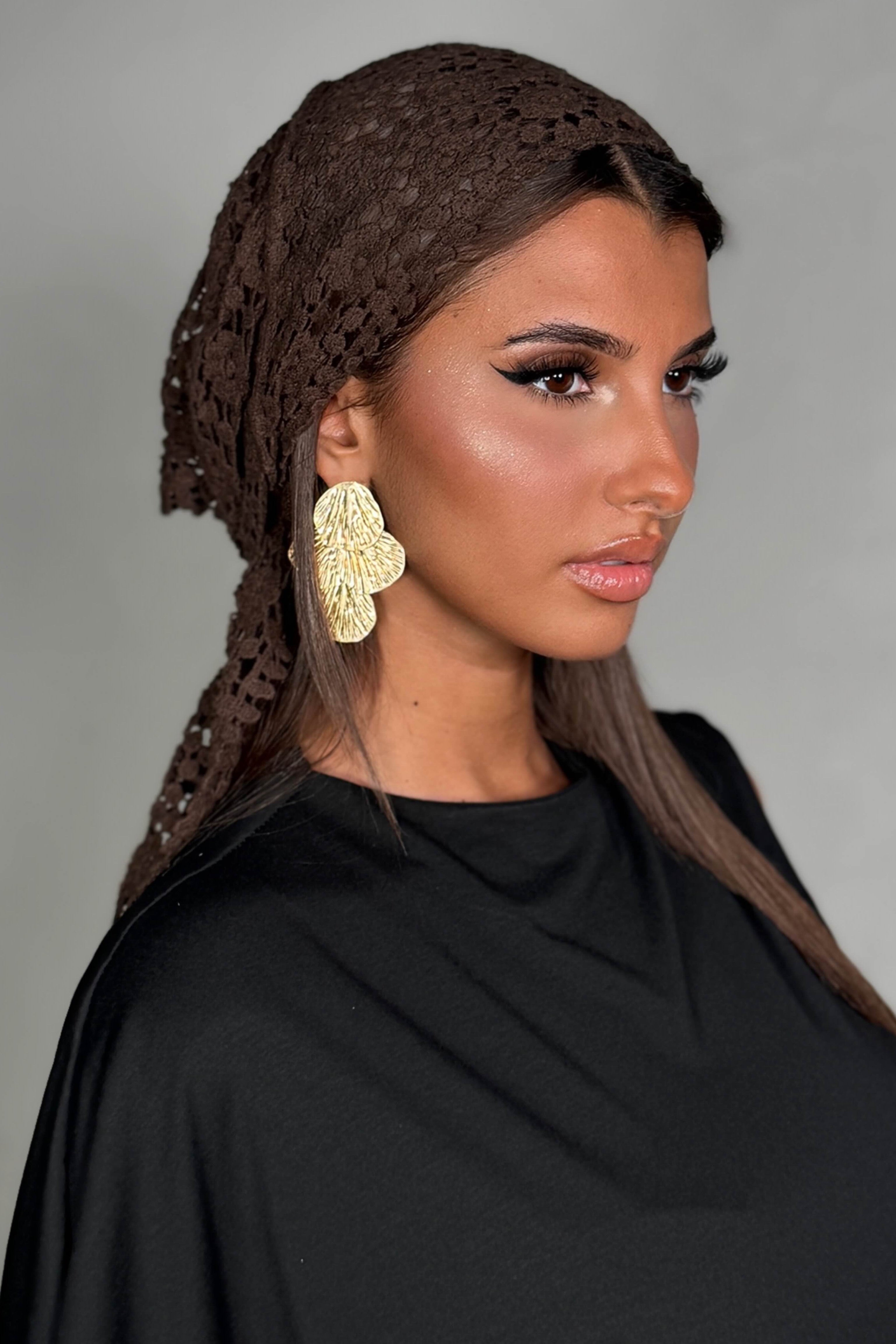 Foulard Crochets – Légèreté & Charme Féminin