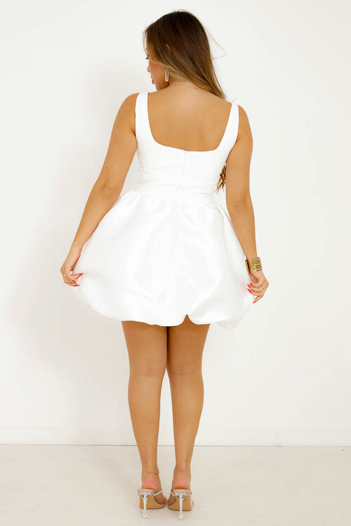 Robe Boule Col Carré