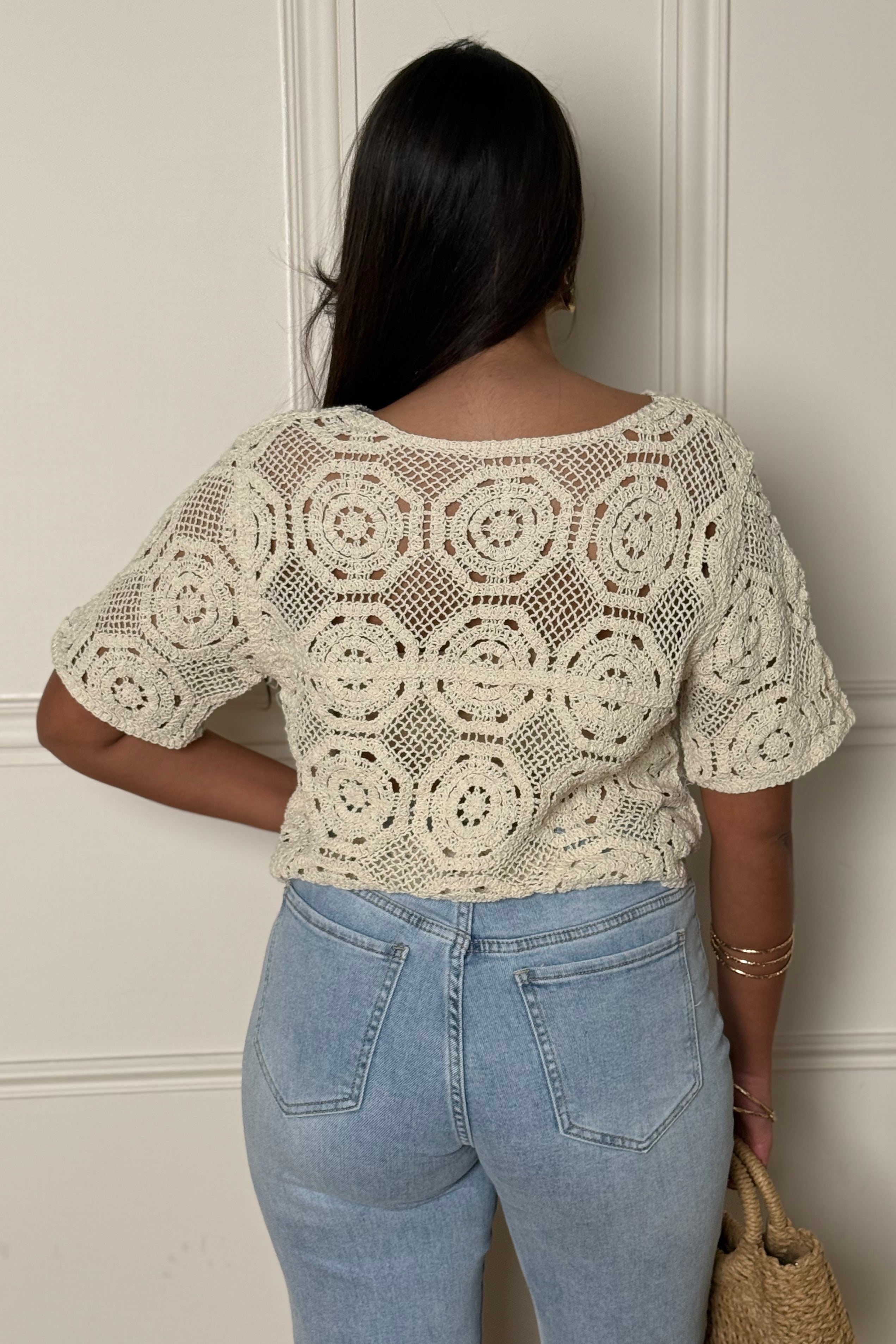Top Femme Crochets Col Rond - Style Artisanal Délicat