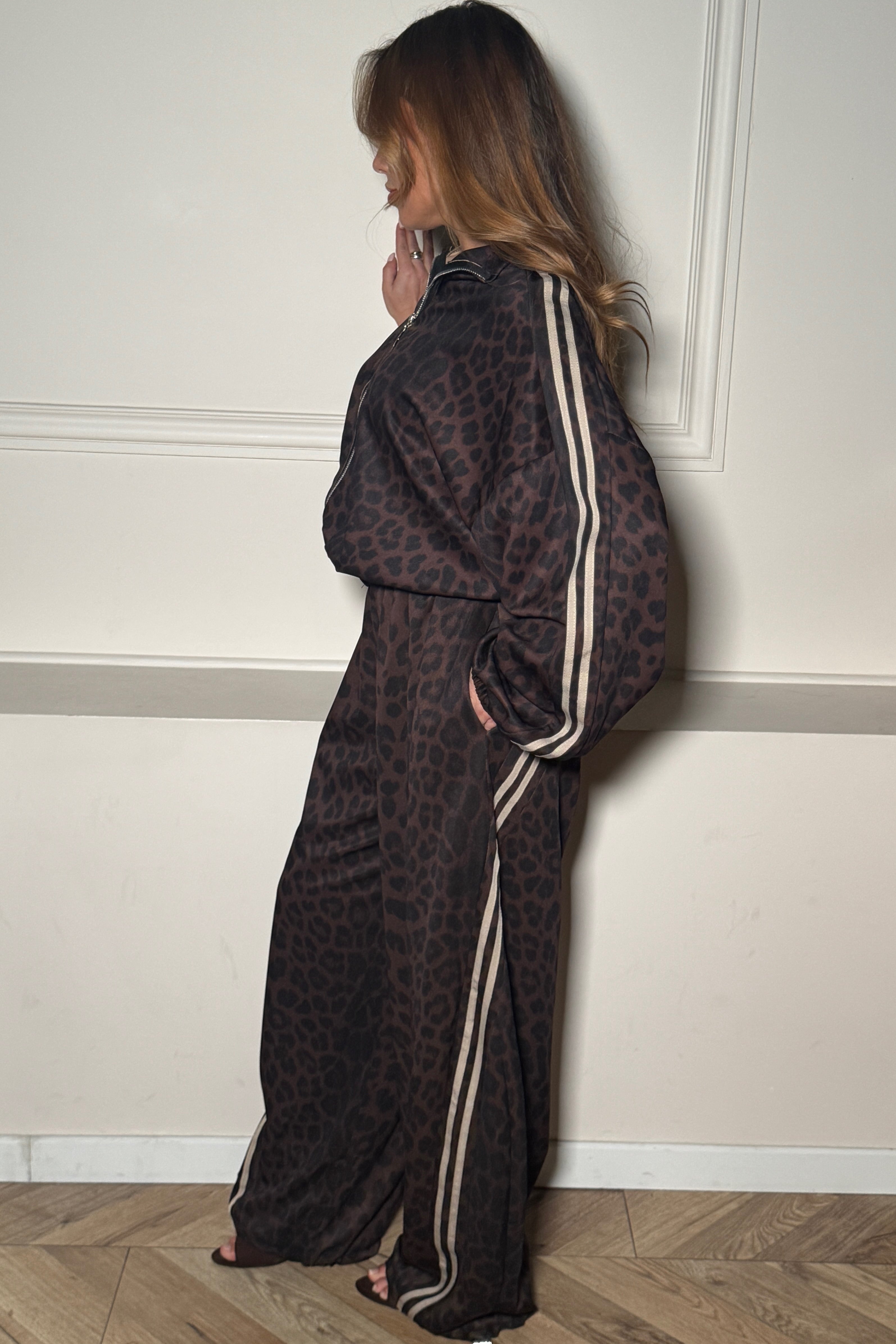 Jogging Léopard Bandes Coupe Ballon Femme - Style Sportswear