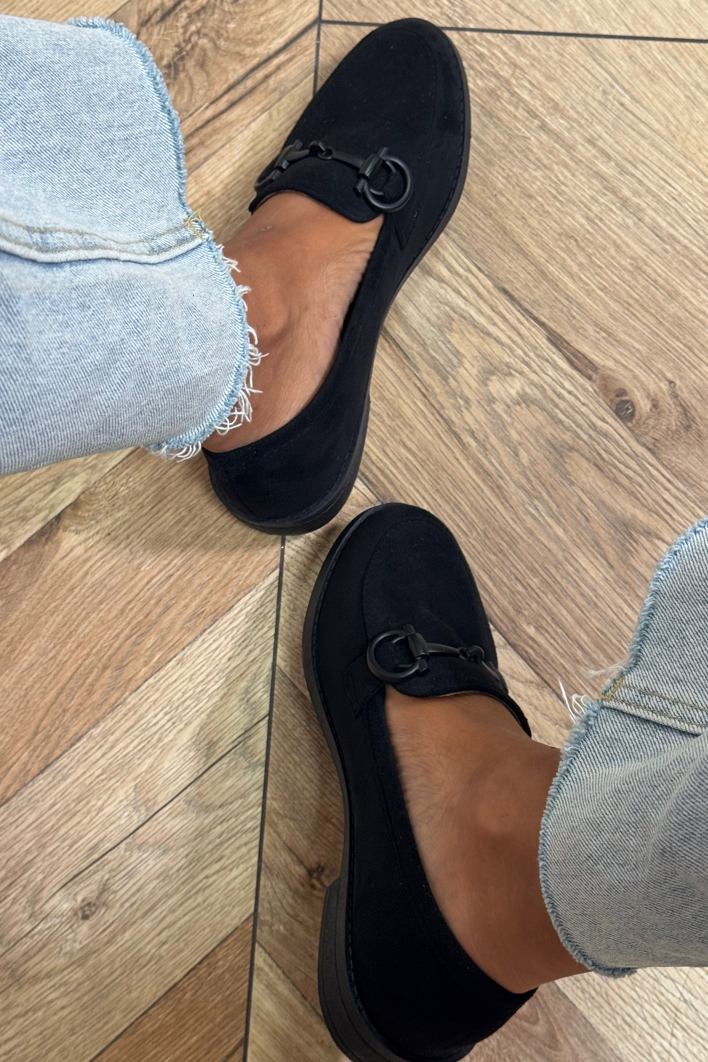 Mocassins suédine boucles - vue détaillée des finitions raffinées et confort BLOOSHOP
