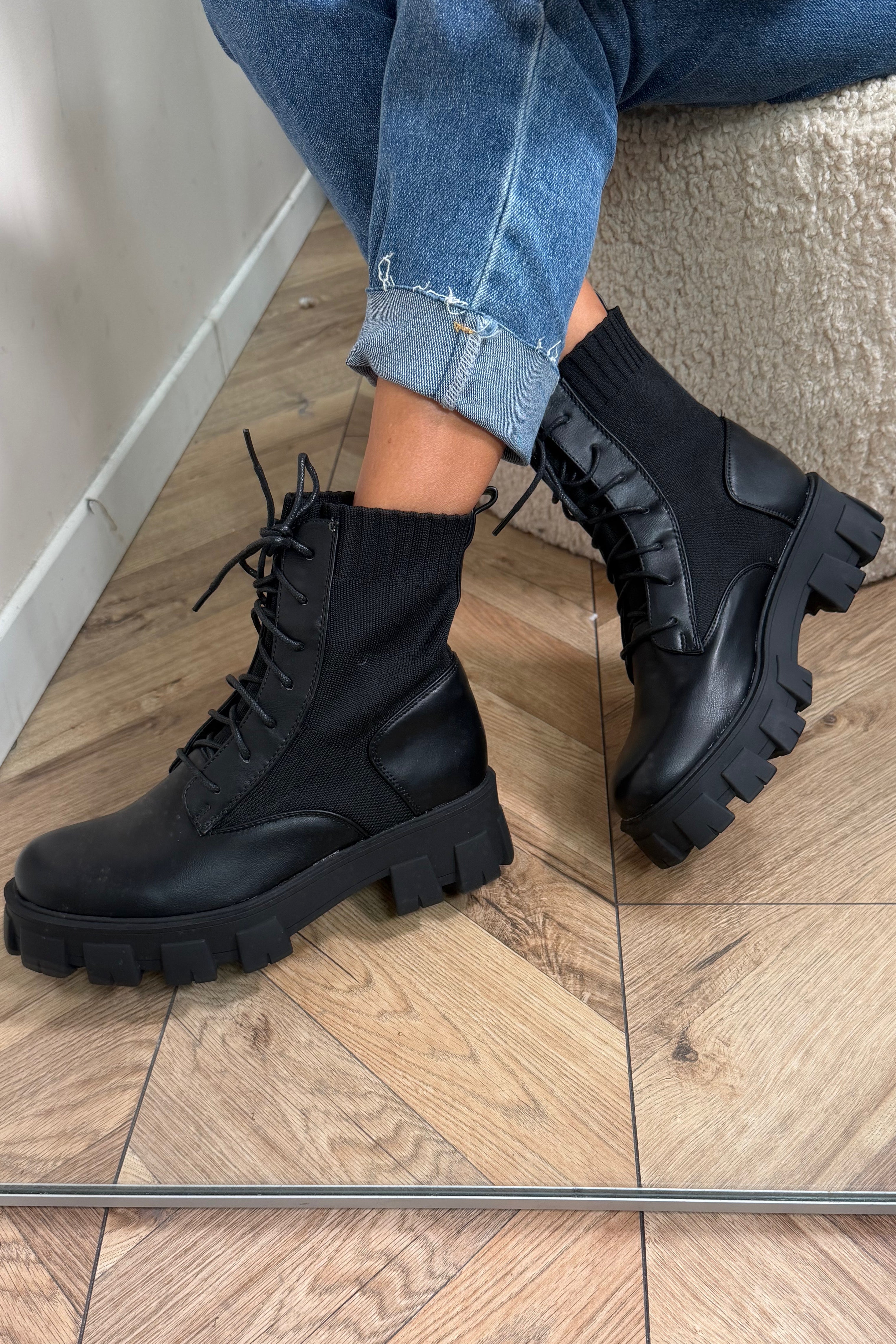 Bottines Bimatières à Lacets Femme