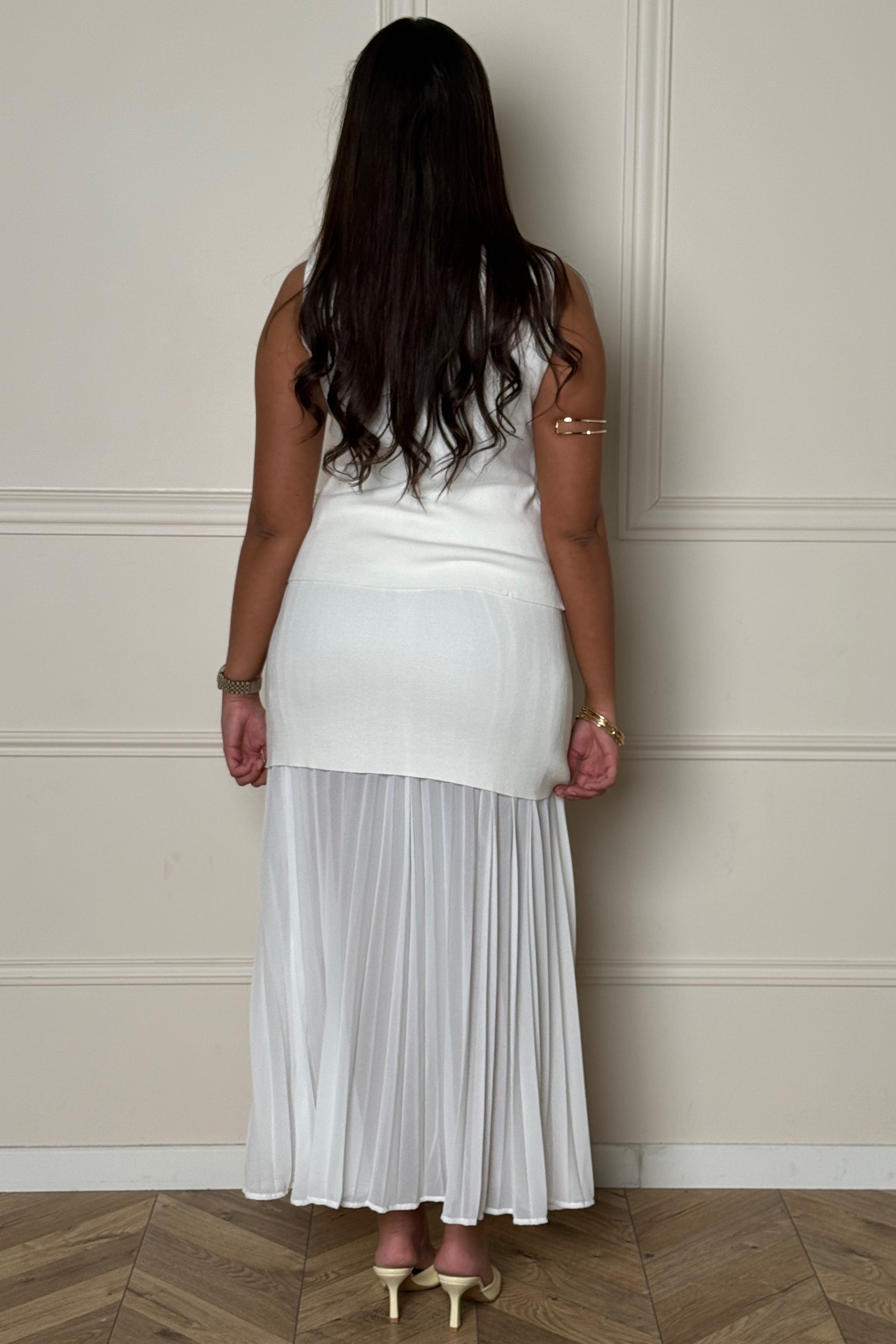 Détail finitions ensemble gilet jupe mousseline qualité sophistiquée BLOOSHOP
