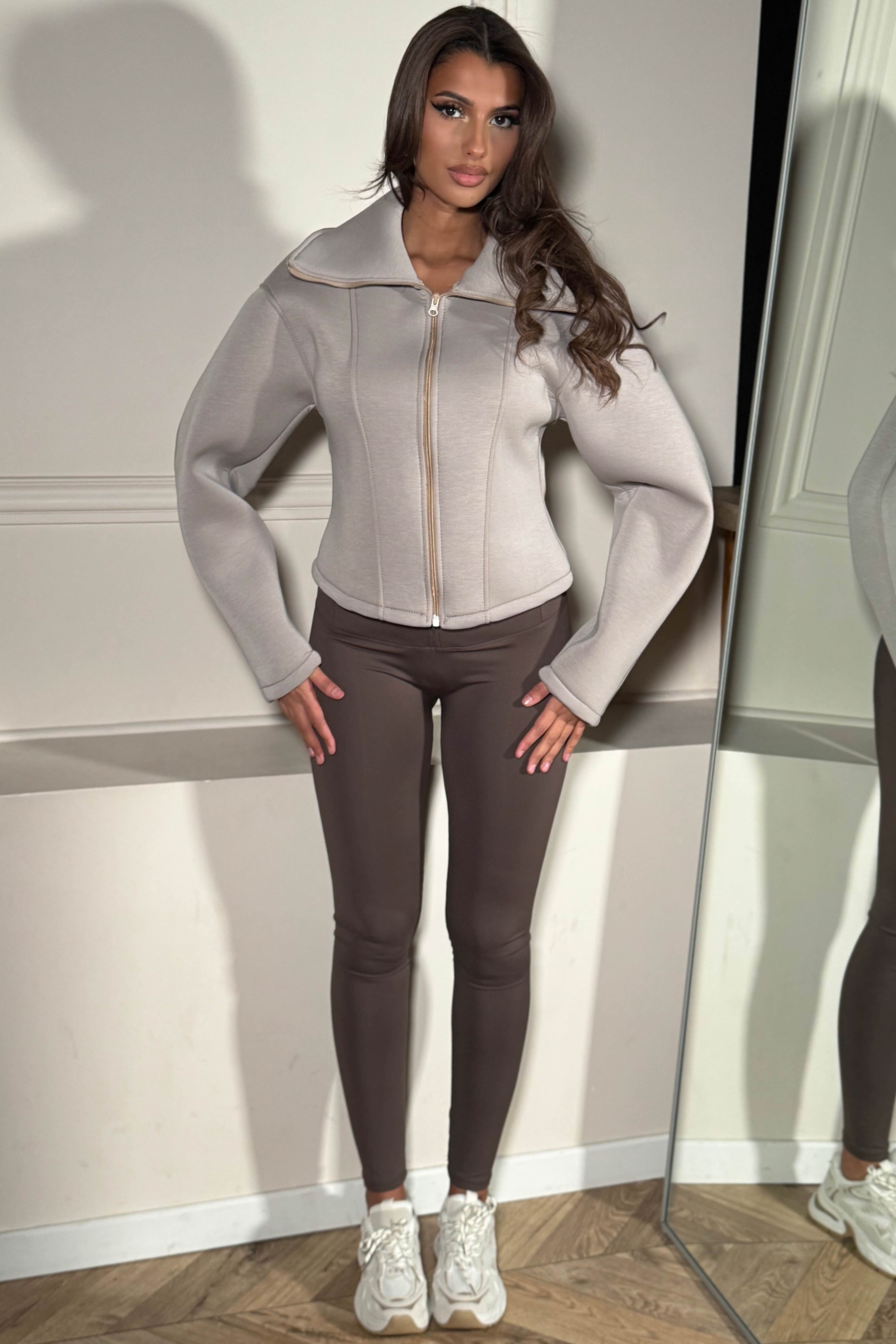 Gilet Néoprène Cintré Manches Barrel - Élégance Structurée Femme