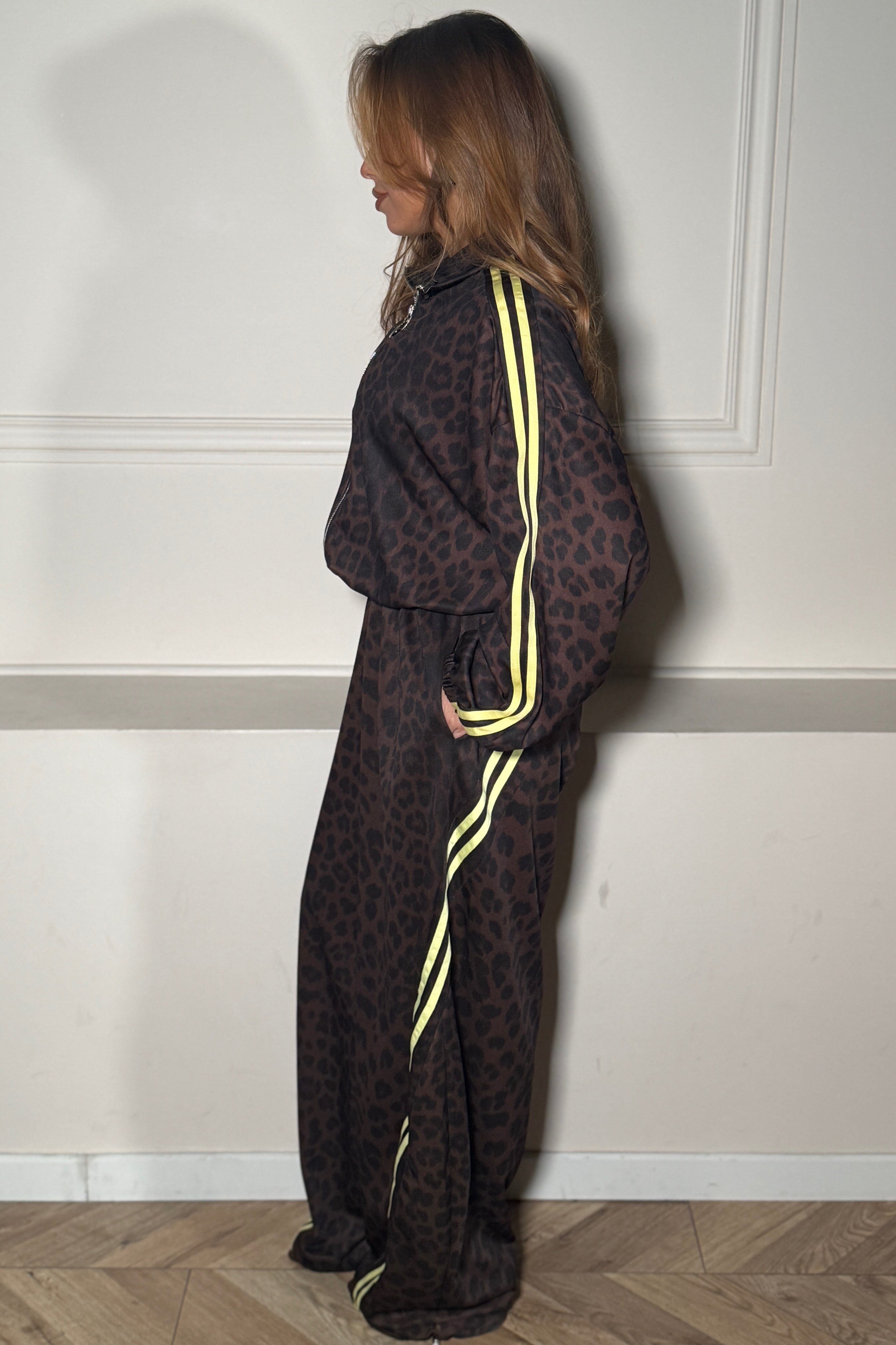 Jogging Léopard Bandes Coupe Ballon Femme - Style Sportswear