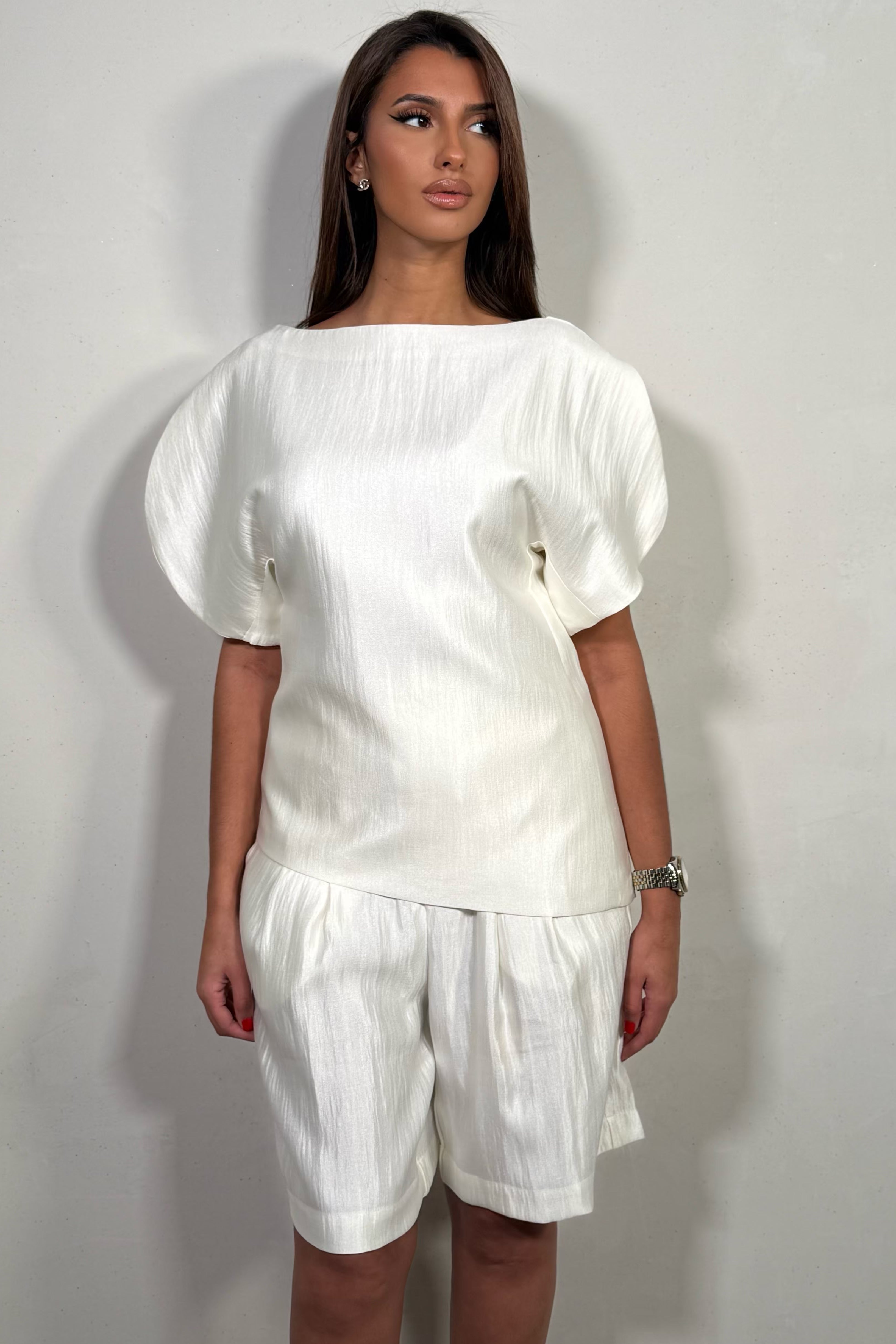 Ensemble Tunique Asymétrique Manches Bouffantes & Short – Élégance Femme