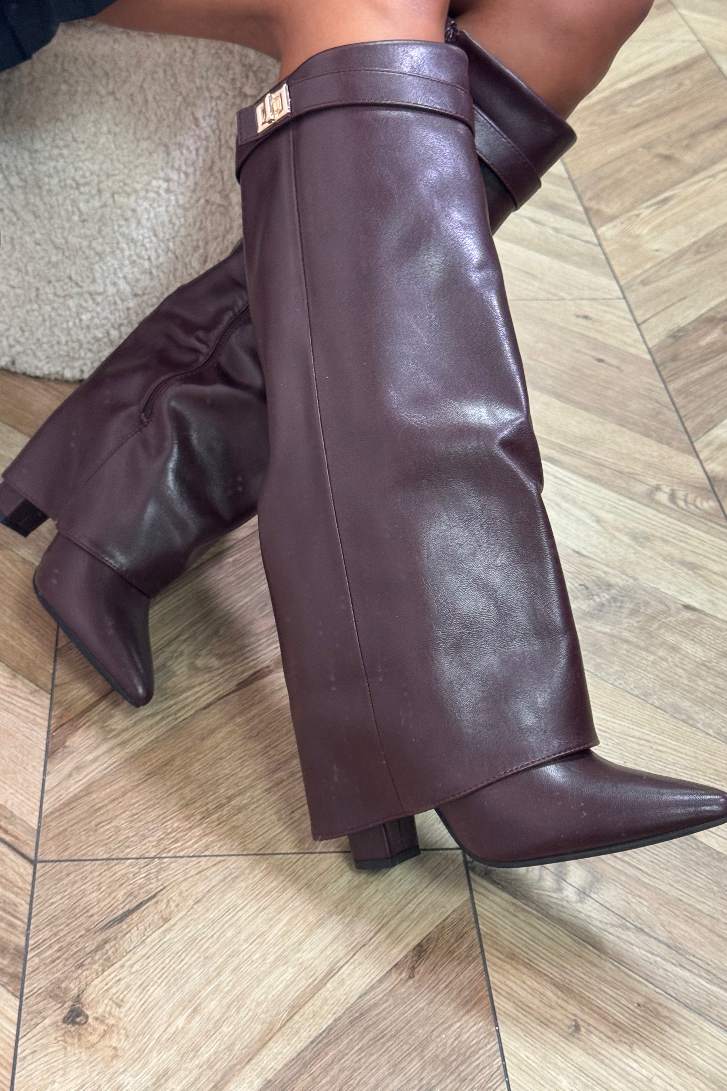 Bottes guêtres femme à talons noires élégantes style urbain - vue principale BLOOSHOP
