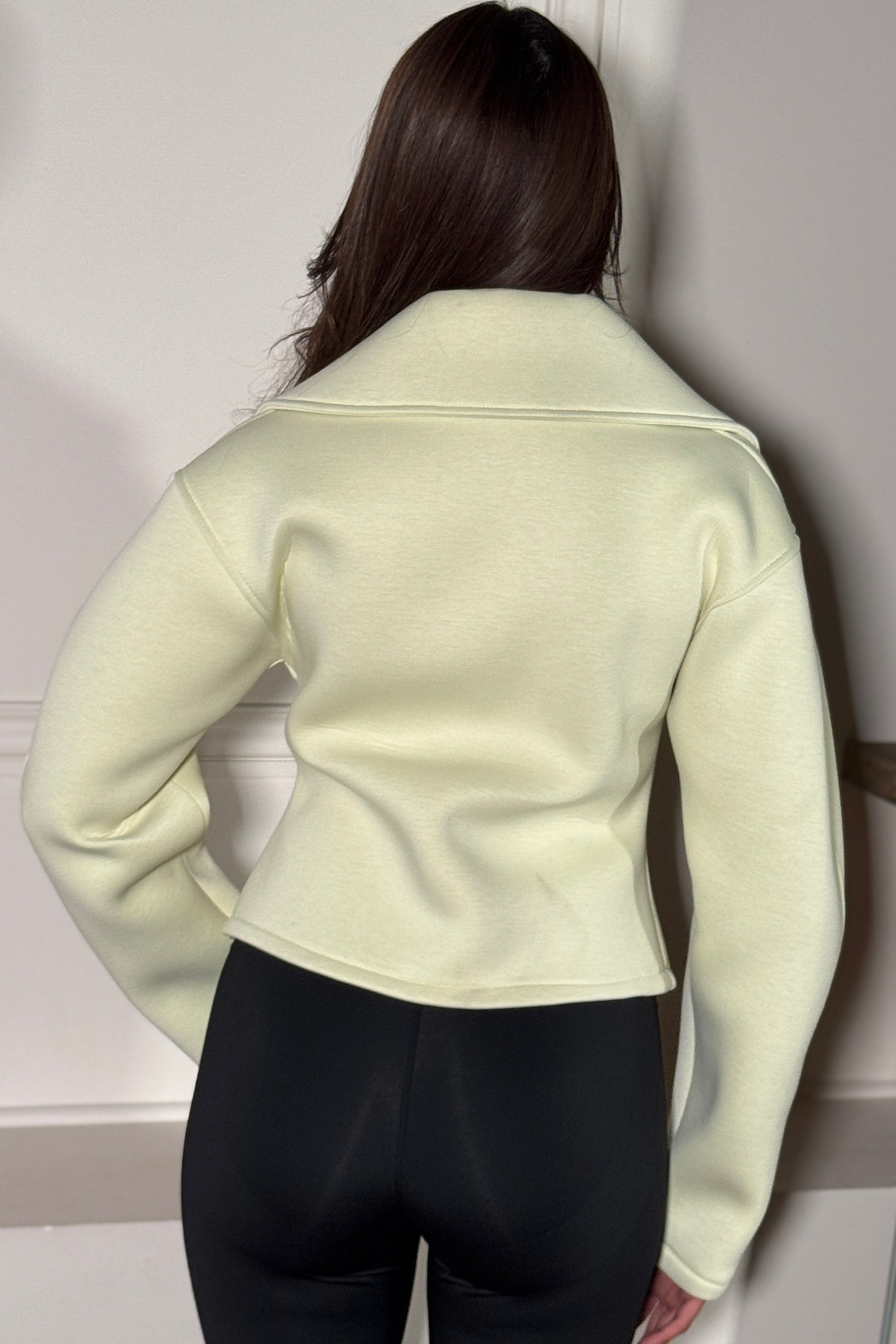 Gilet Néoprène Cintré Manches Barrel - Élégance Structurée Femme