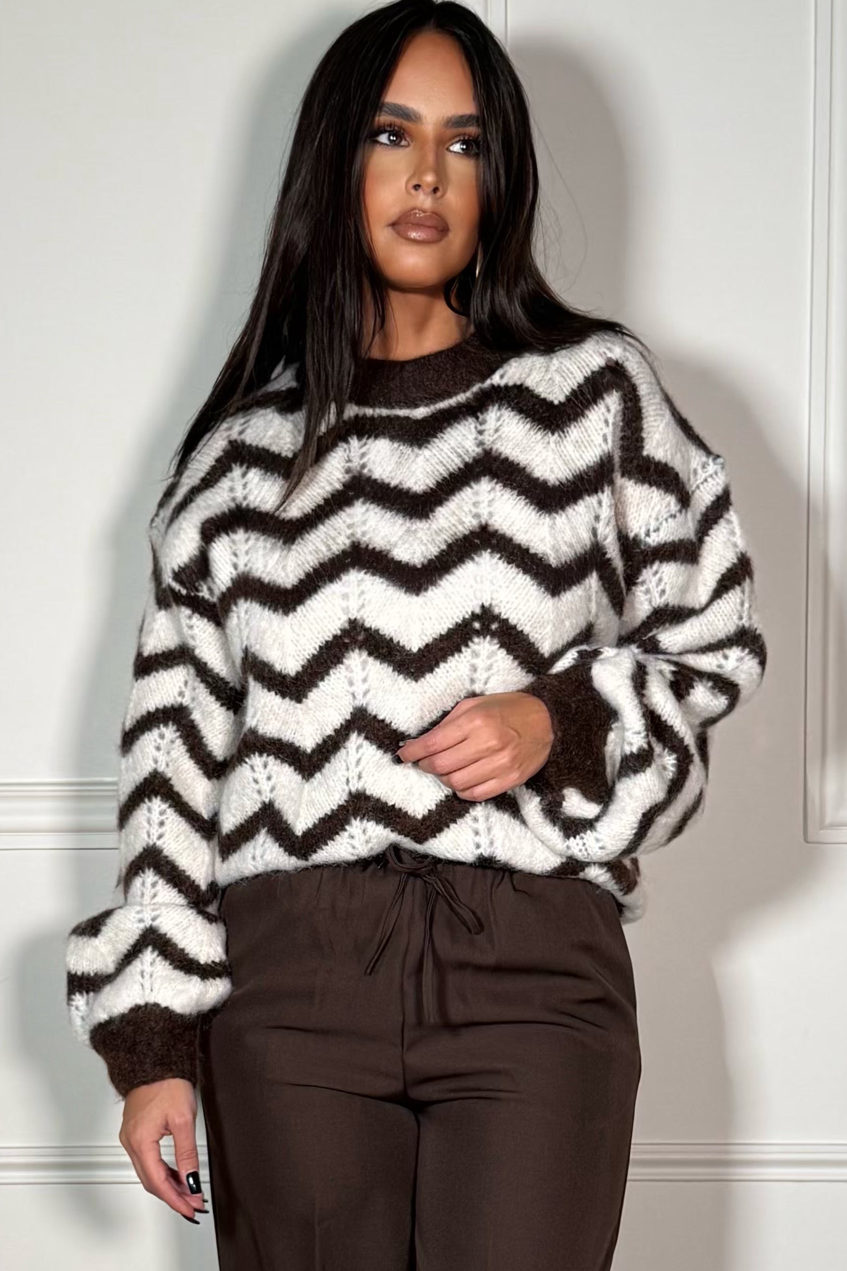 Pull zigzag manches ballons femme, vue de face