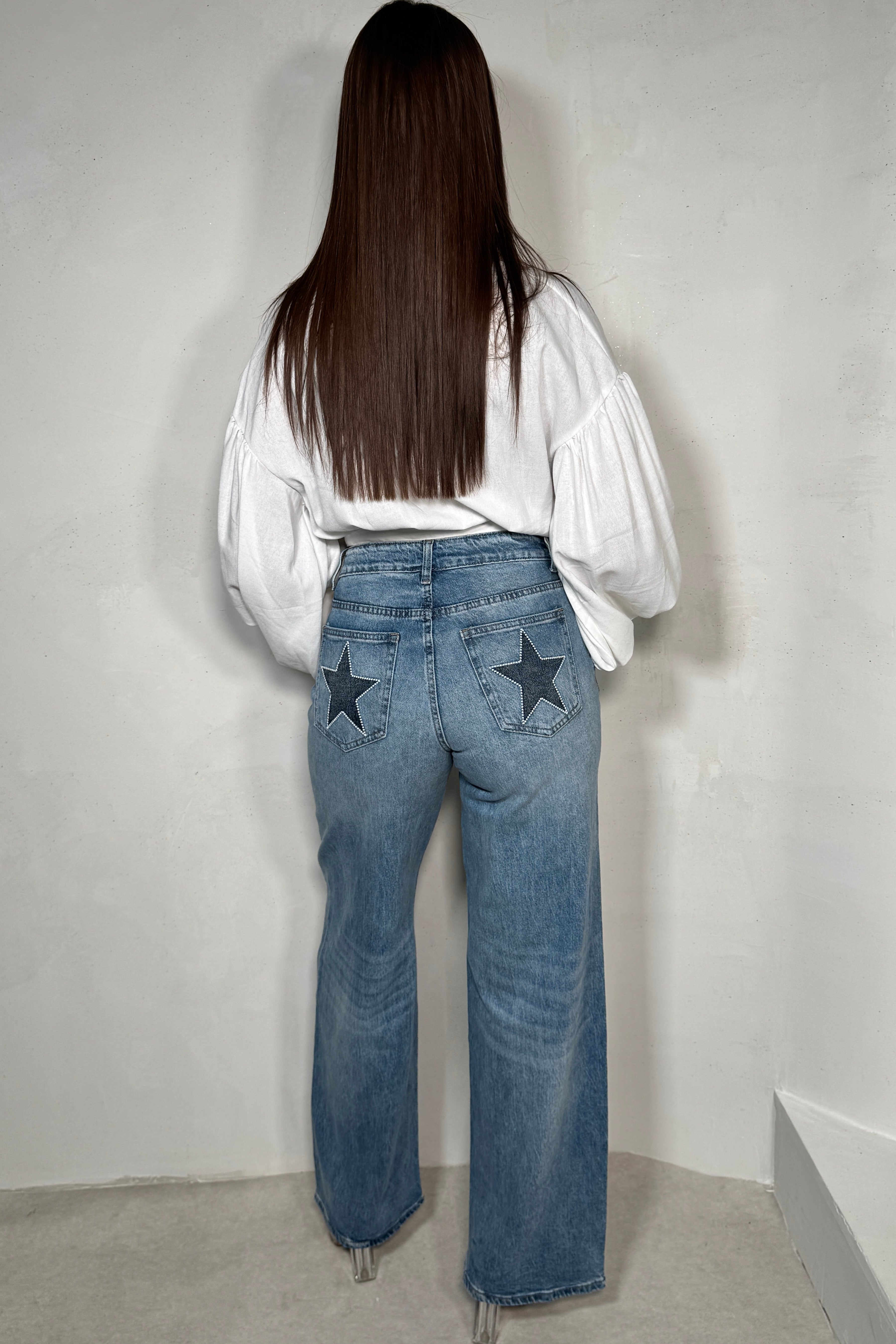 Jean Wide Leg Étoiles Brodées – Coupe Fluide & Tendance