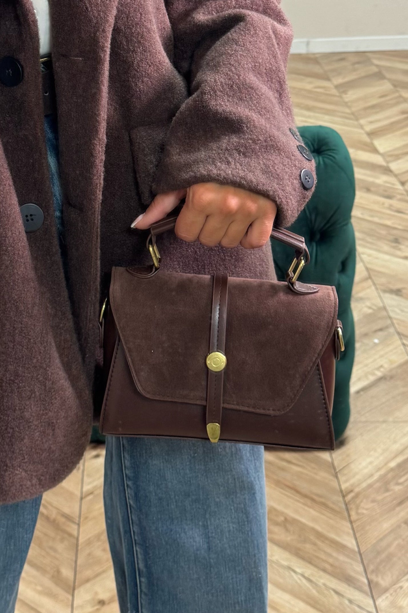 Sac à Main Bimatière Élégant avec Fermoir Doré - Accessoire Mode Femme