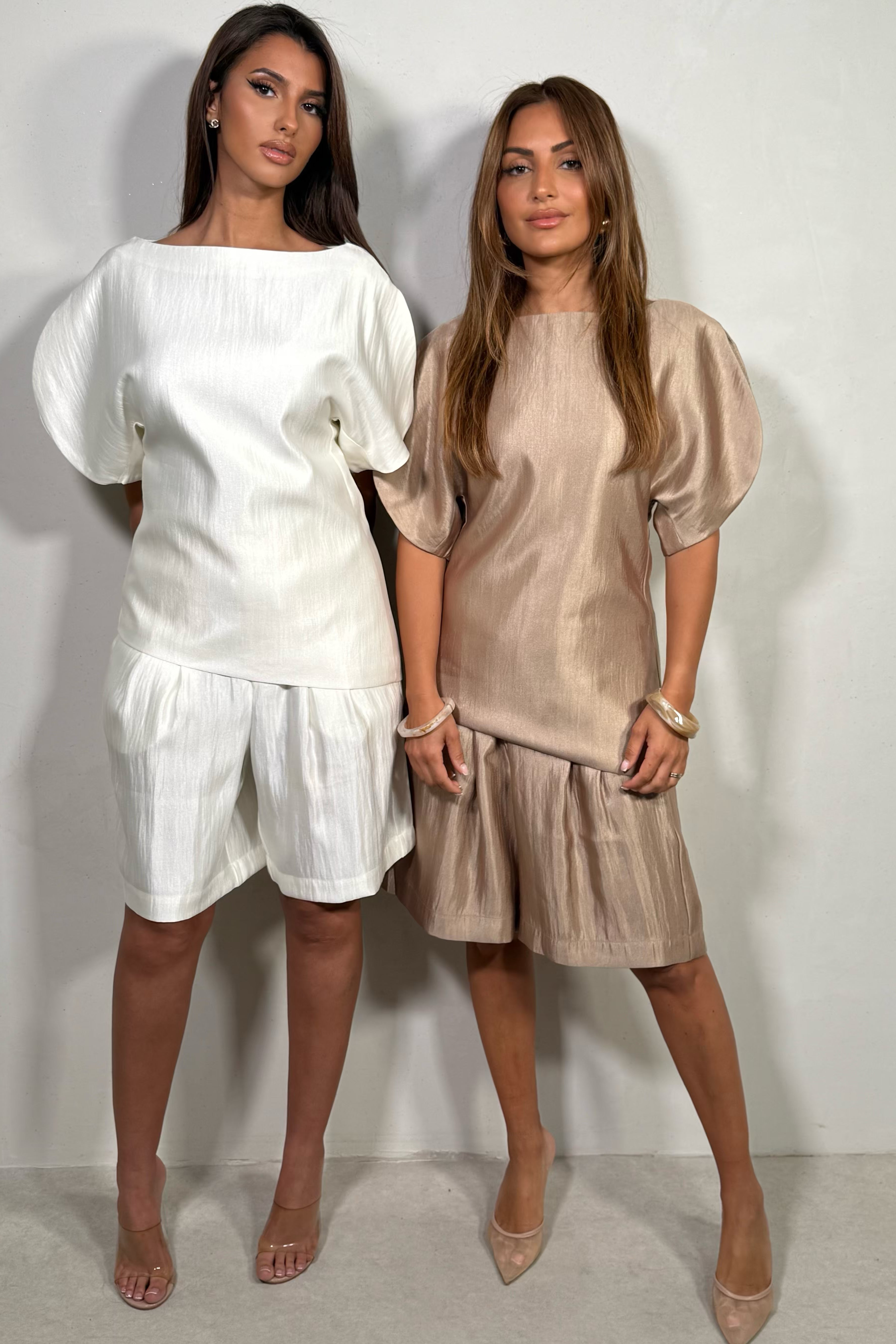 Ensemble Tunique Asymétrique Manches Bouffantes & Short – Élégance Femme
