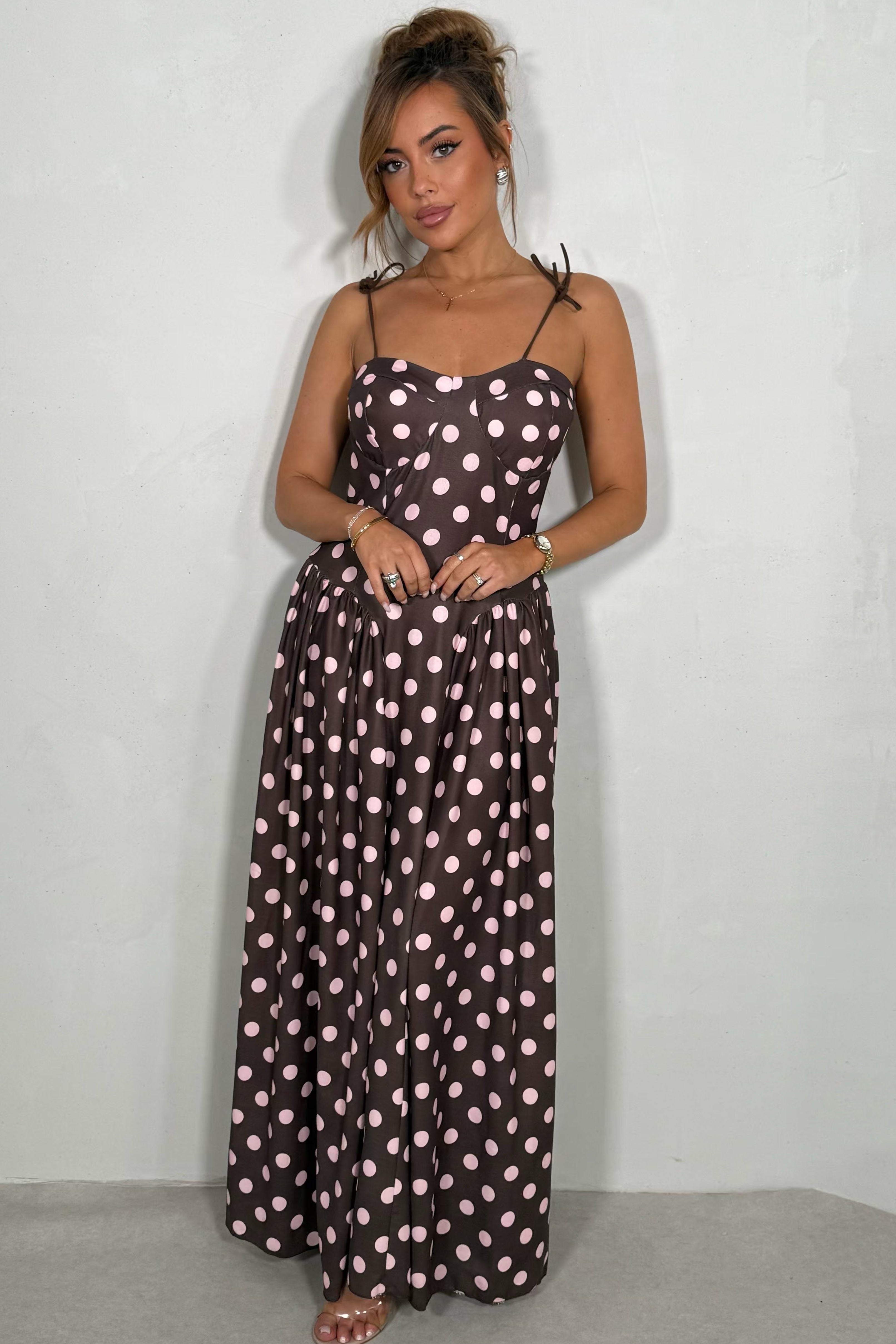 Robe à Pois Femme | Imprimé Graphique & Coupe Féminine